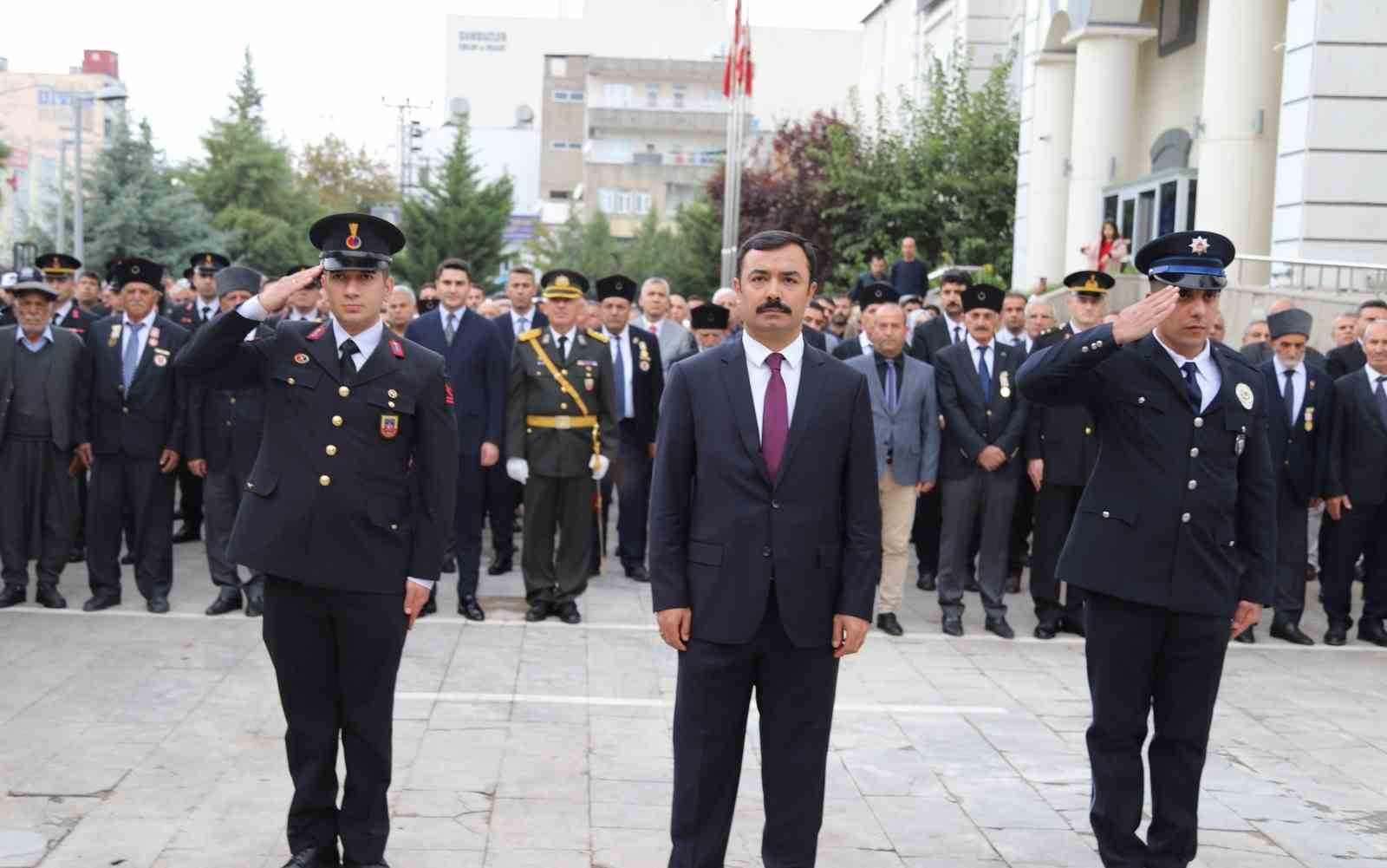 Kahta’da Cumhuriyet’in 103. yıl dönümü törenle kutlandı
