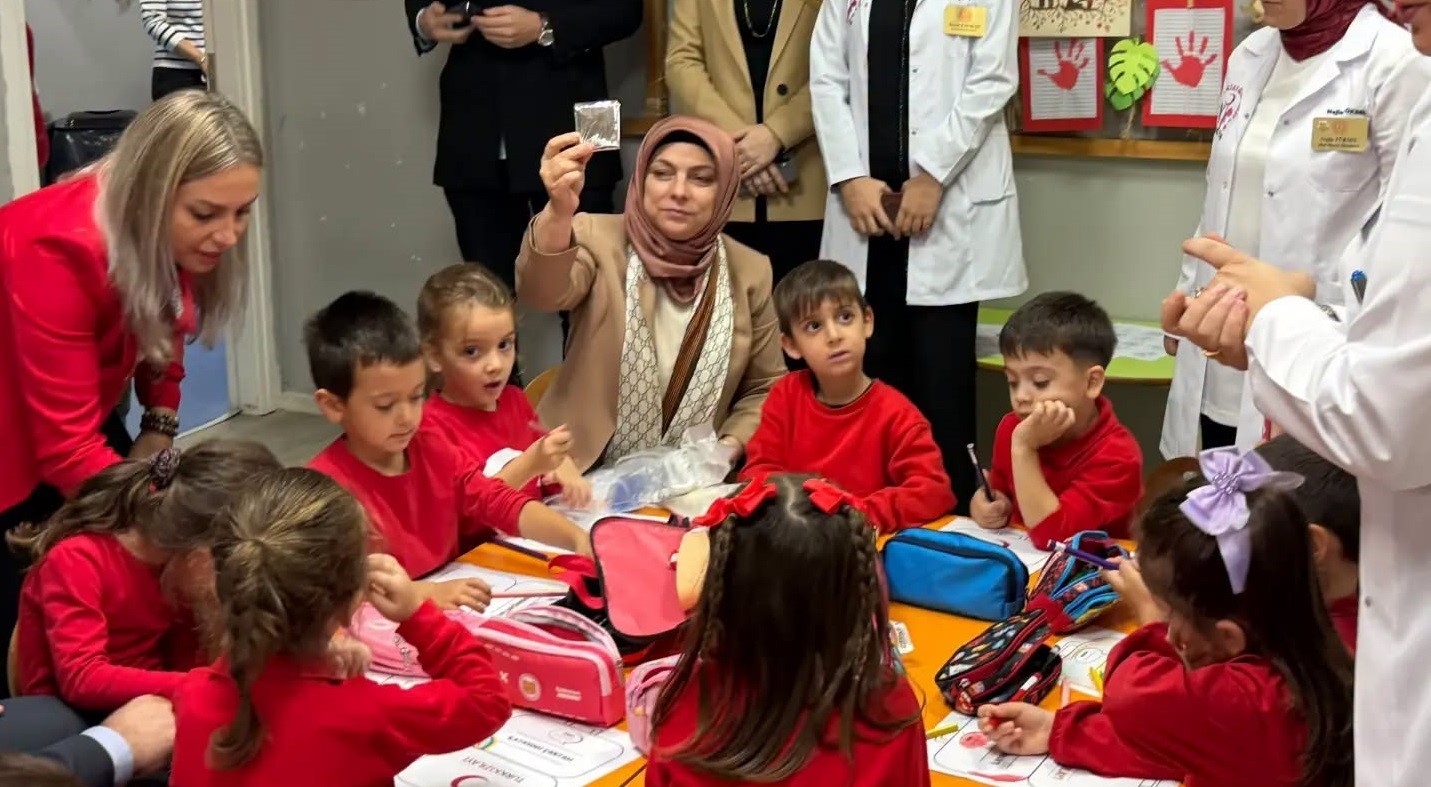 Kaptan Altay Altuğ Kızılay Anaokulunda Kızılay Haftası coşkusu
