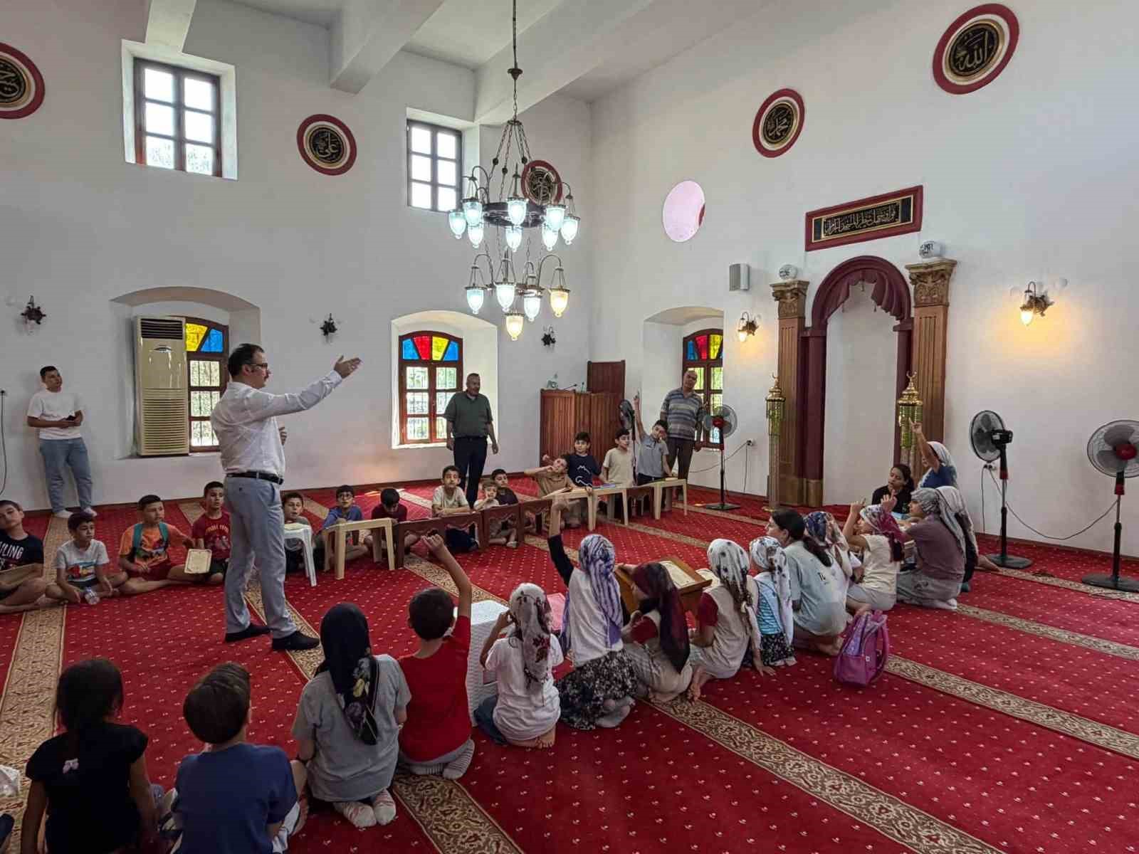 Kaymakam Ateş, Kur’an kursu öğrencileriyle buluştu
