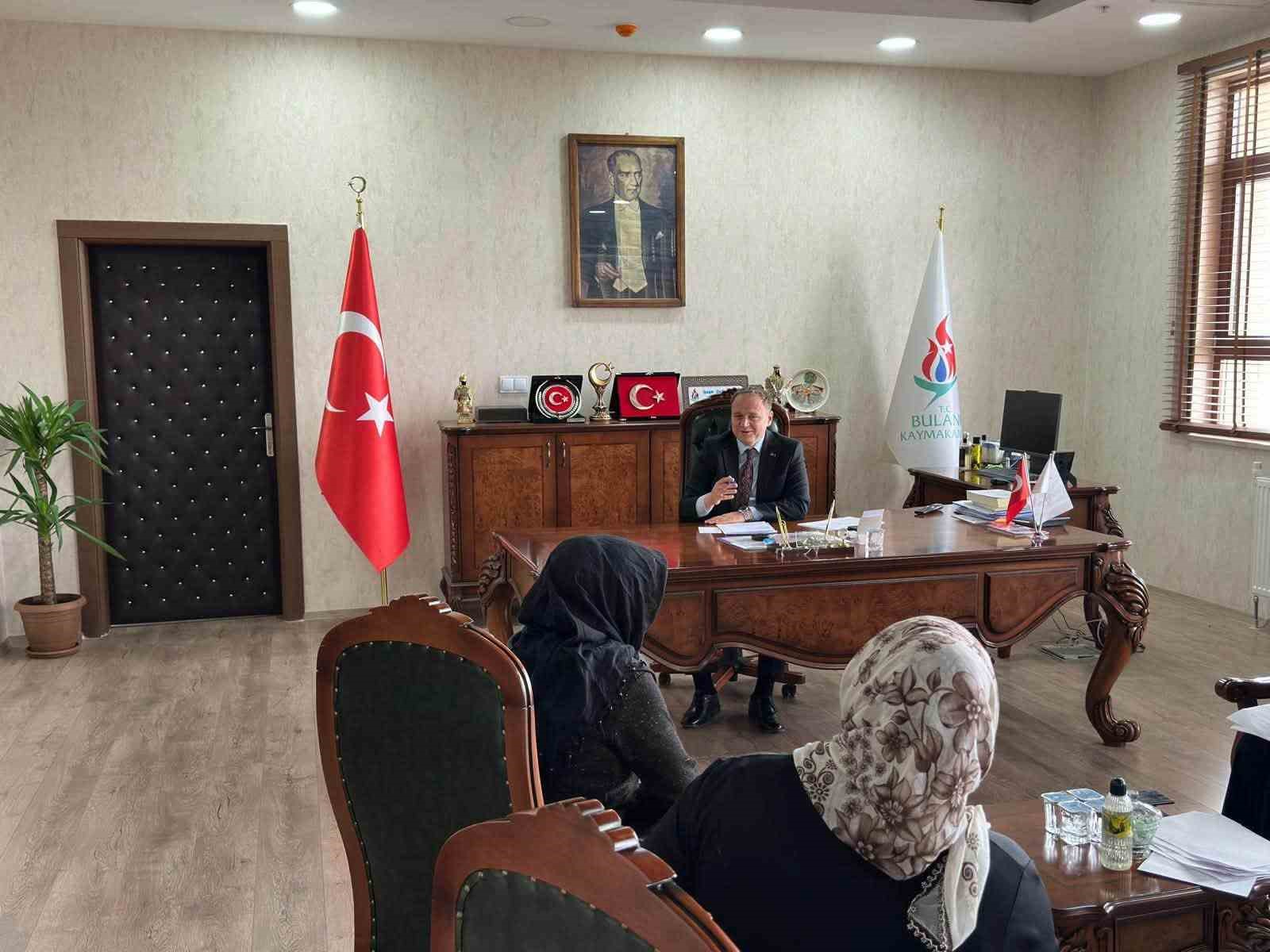 Kaymakam Koşansu "Halk Günü"nde vatandaşlarla bir araya geldi
