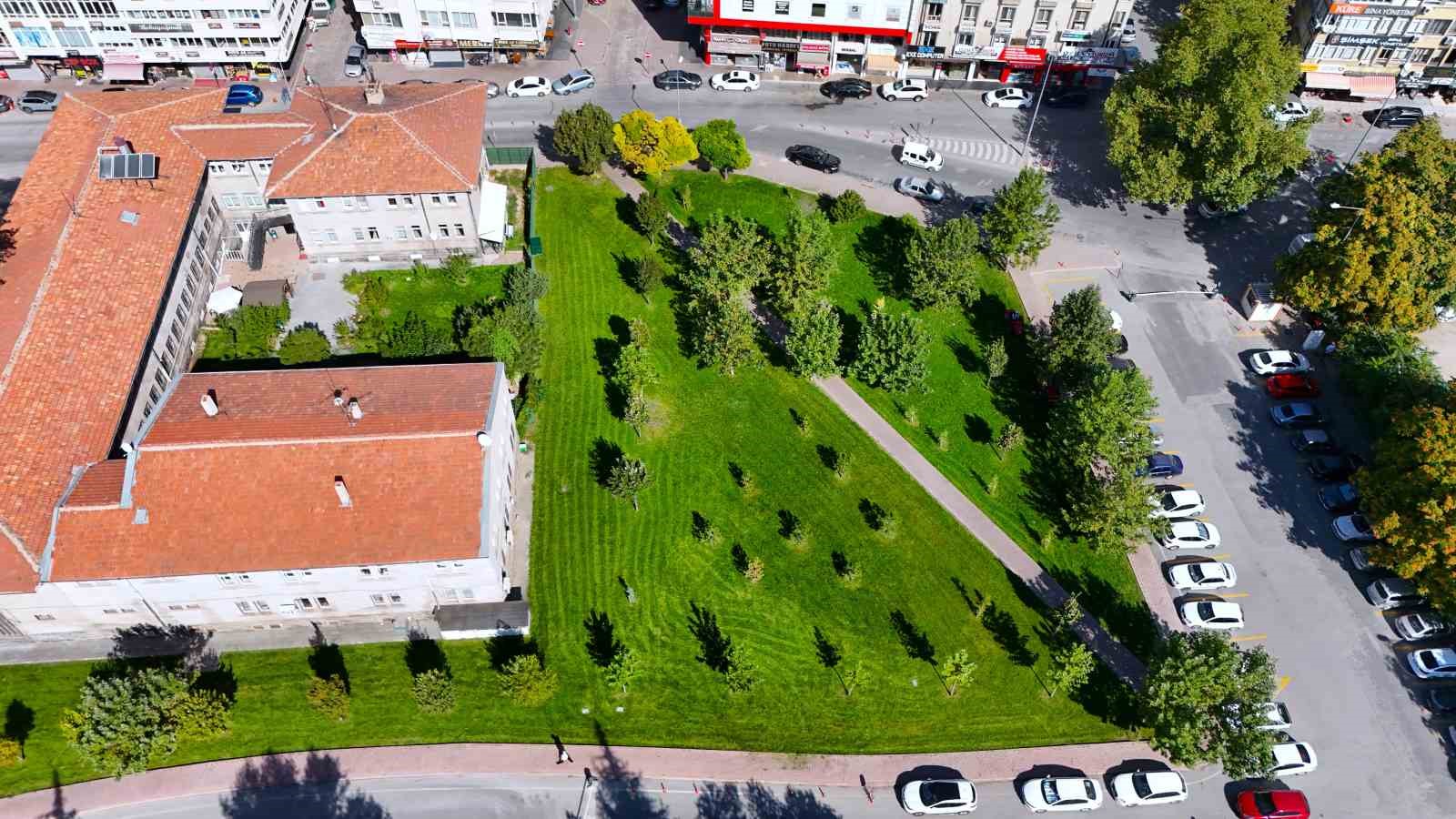 Kayseri’de çim biçme ve çevre düzenleme seferberliği
