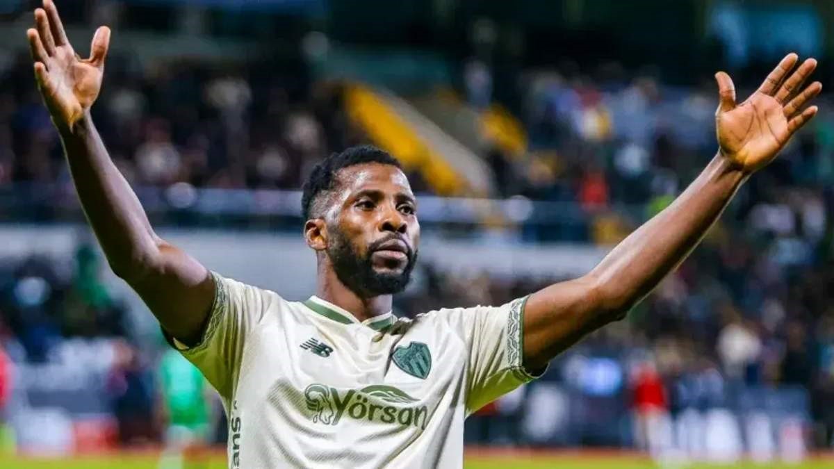Kelechi Iheanacho’dan Bursaspor taraftarına Süper Lig sözü
