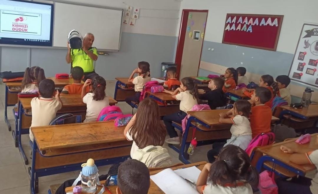 Kilis’te öğrencilere trafik eğitimi
