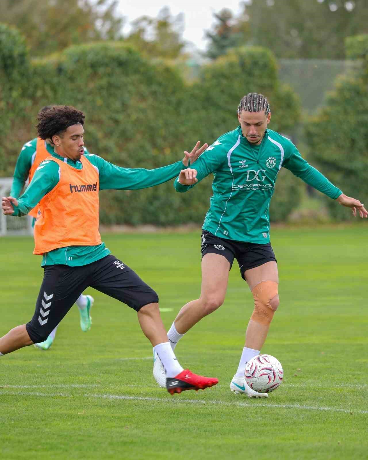 Konyaspor, Galatasaray maçı hazırlıklarına başladı
