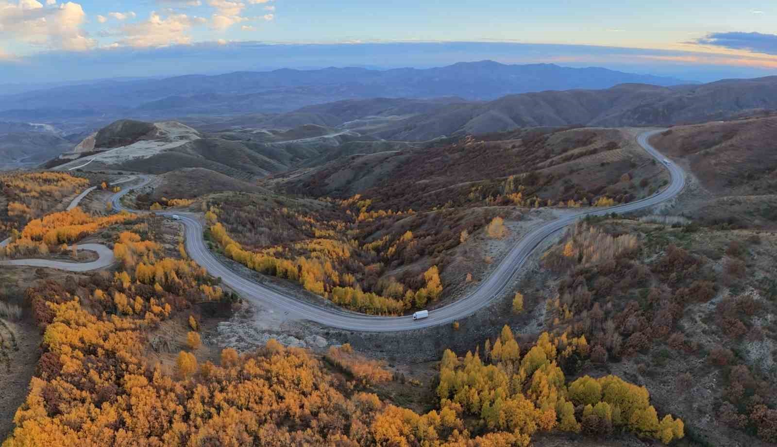 Kop Dağı’nda sonbahar renkleri mest etti
