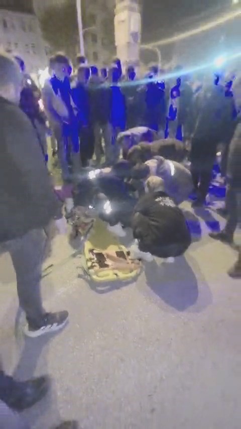 Kovancılar’da kamyonun çarptığı genç ağır yaralandı
