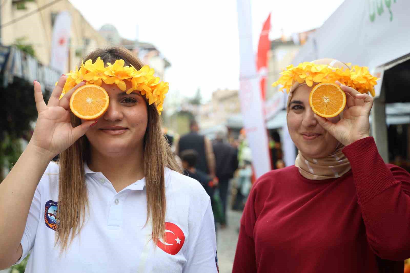 Kozan Portakal Çiçeği Festivali renkli görüntülere başladı
