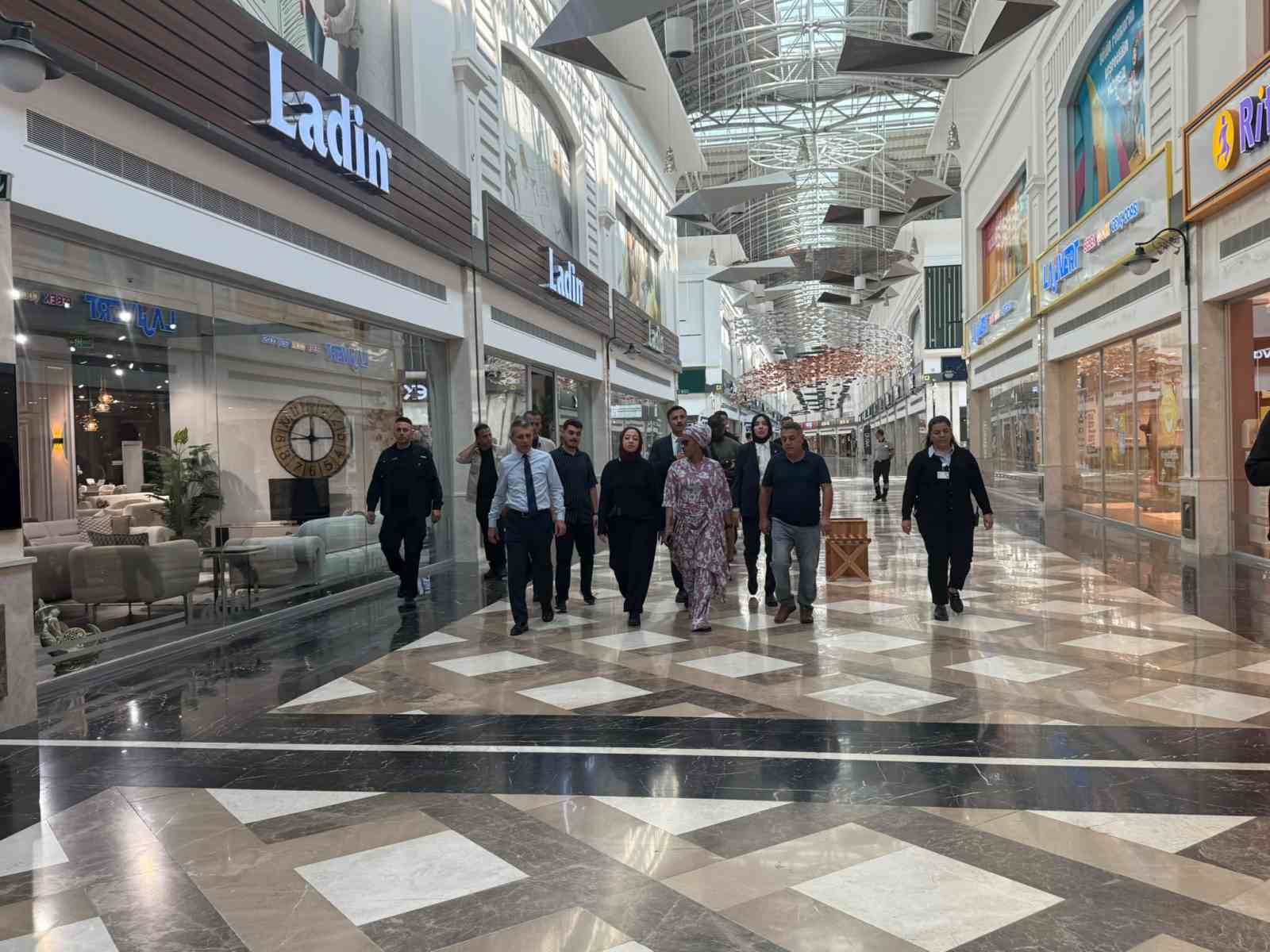 KUMSmall’da bir First Lady
