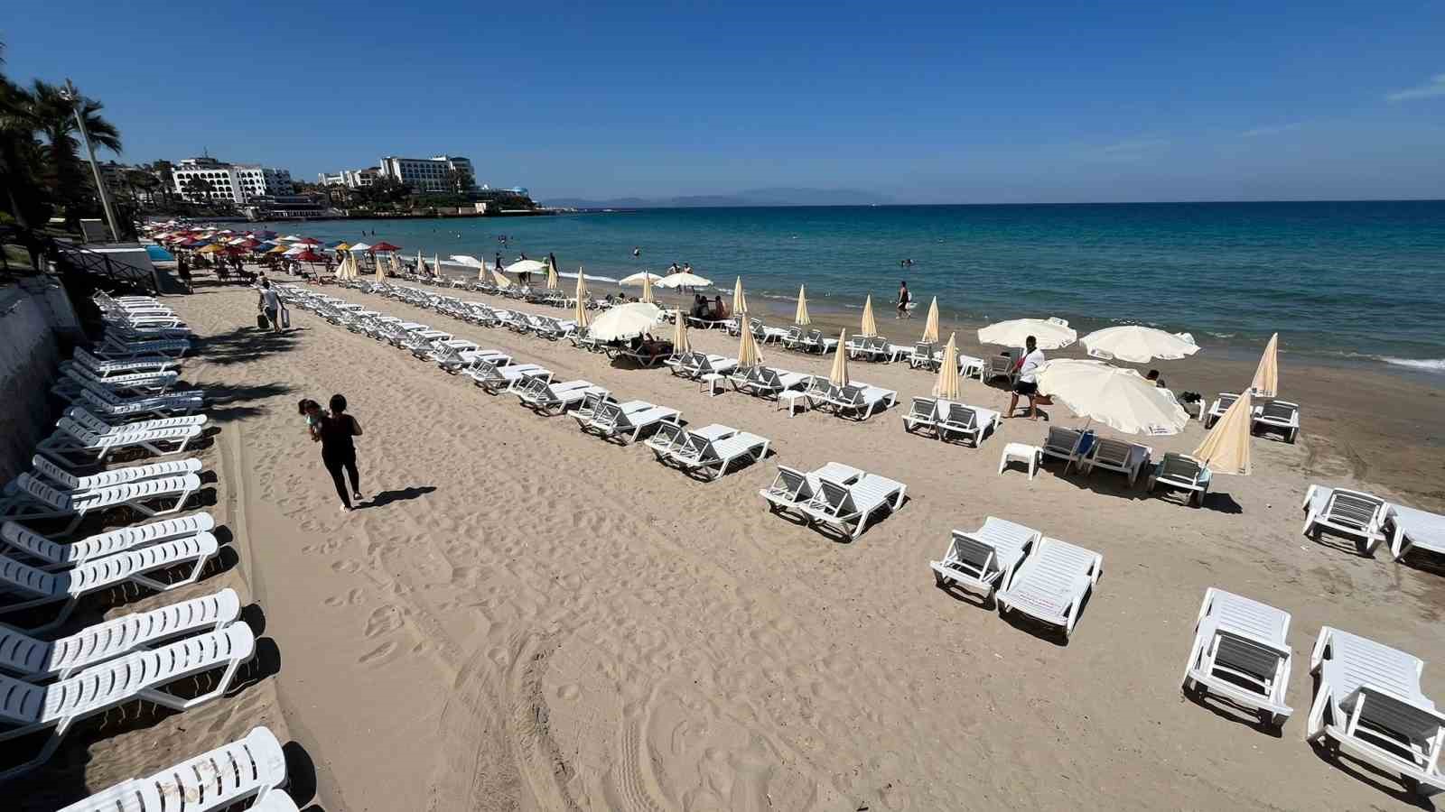 Kuşadası bayrama hazır
