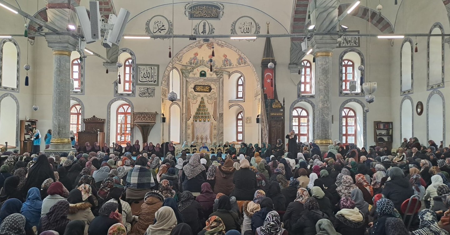 Kütahya’da bayanlara özel Kadir Gecesi programı
