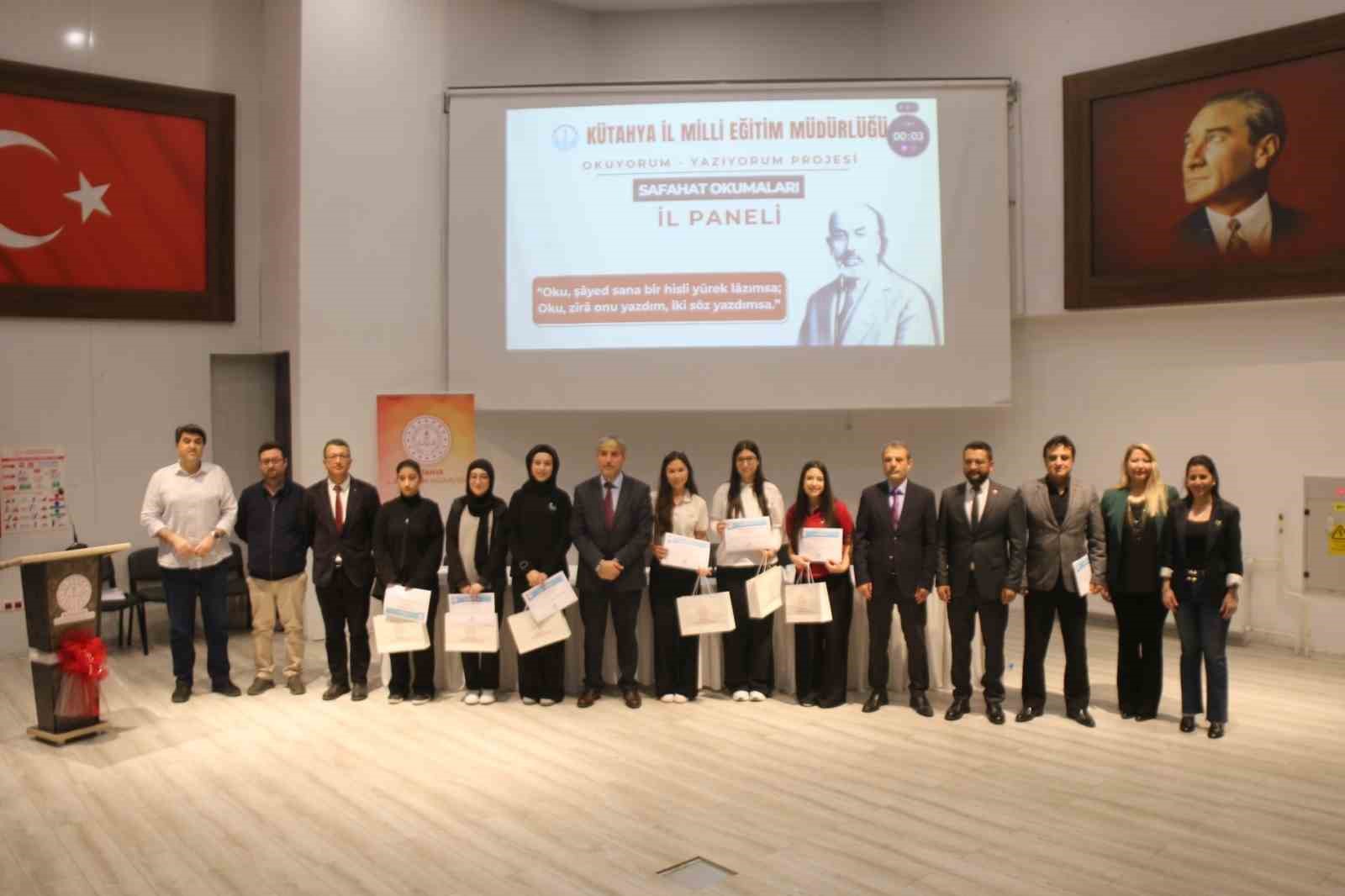 Kütahya’da "Okuyorum Yazıyorum: Safahat Okumaları" projesi il finali yapıldı
