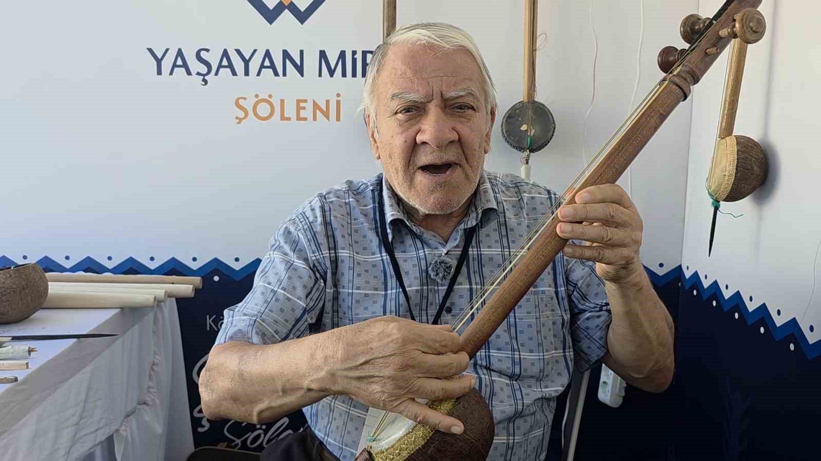 Kütahya’da rebap geleneğini yaşatan son usta: Ahmet Bitirim
