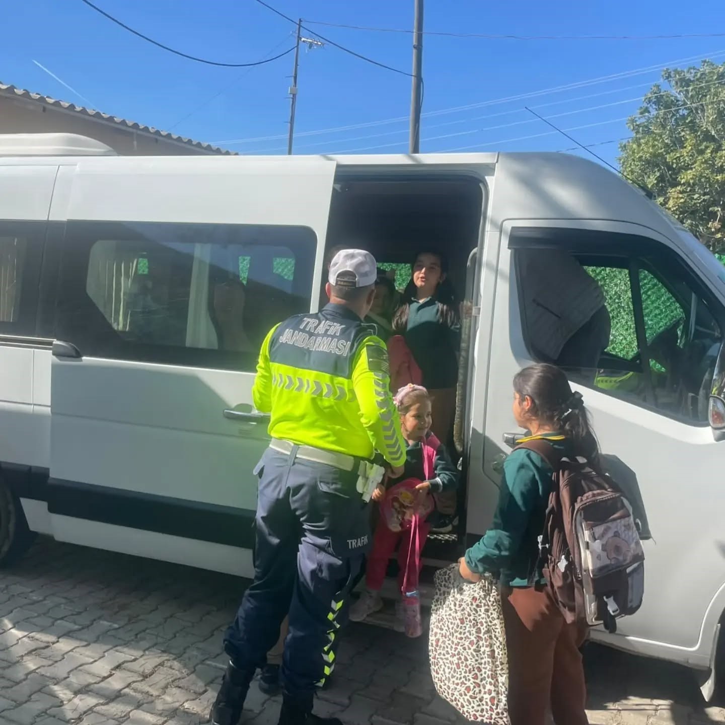 Kuyucak’ta öğrencilere trafik eğitimi verildi
