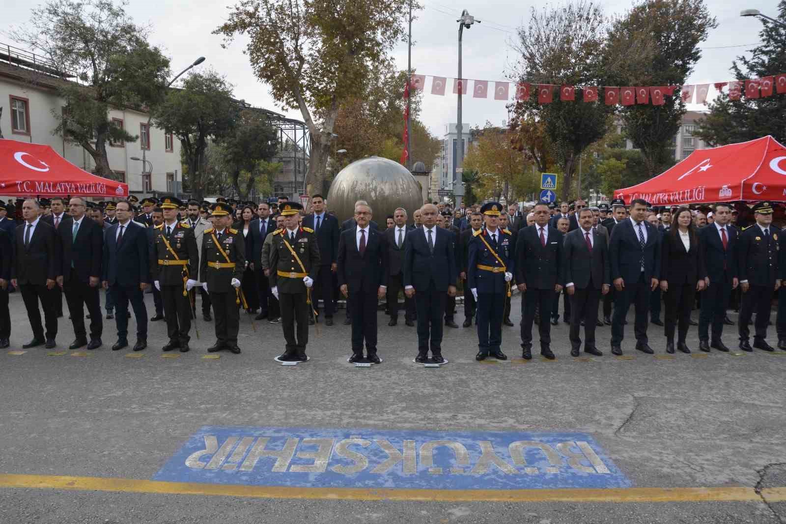 Malatya’da Cumhuriyet Bayramı kutlamaları başladı
