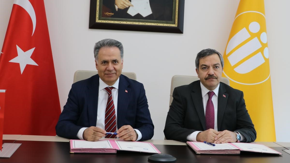 Malatya’da iki üniversite arasında iş birliği protokolü
