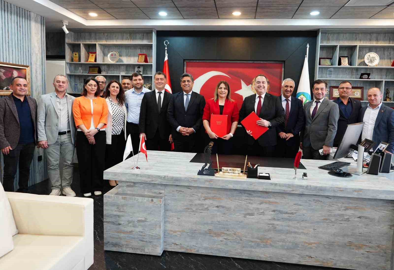 Manisa Büyükşehir Belediyesinden işçilere prim ve eğitim müjdesi
