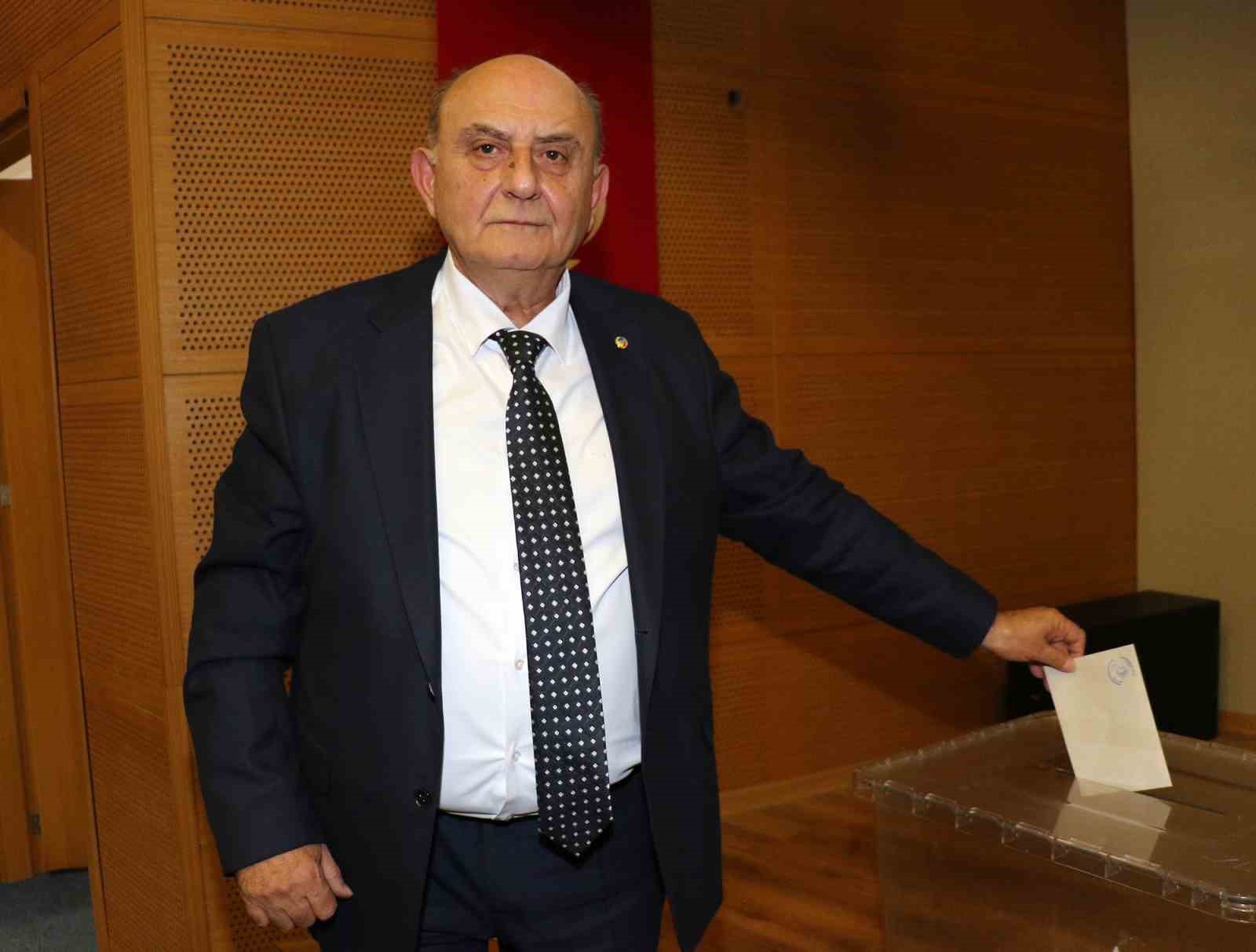 Manisa TSO Meclisinde Ümit Türek’e tam destek
