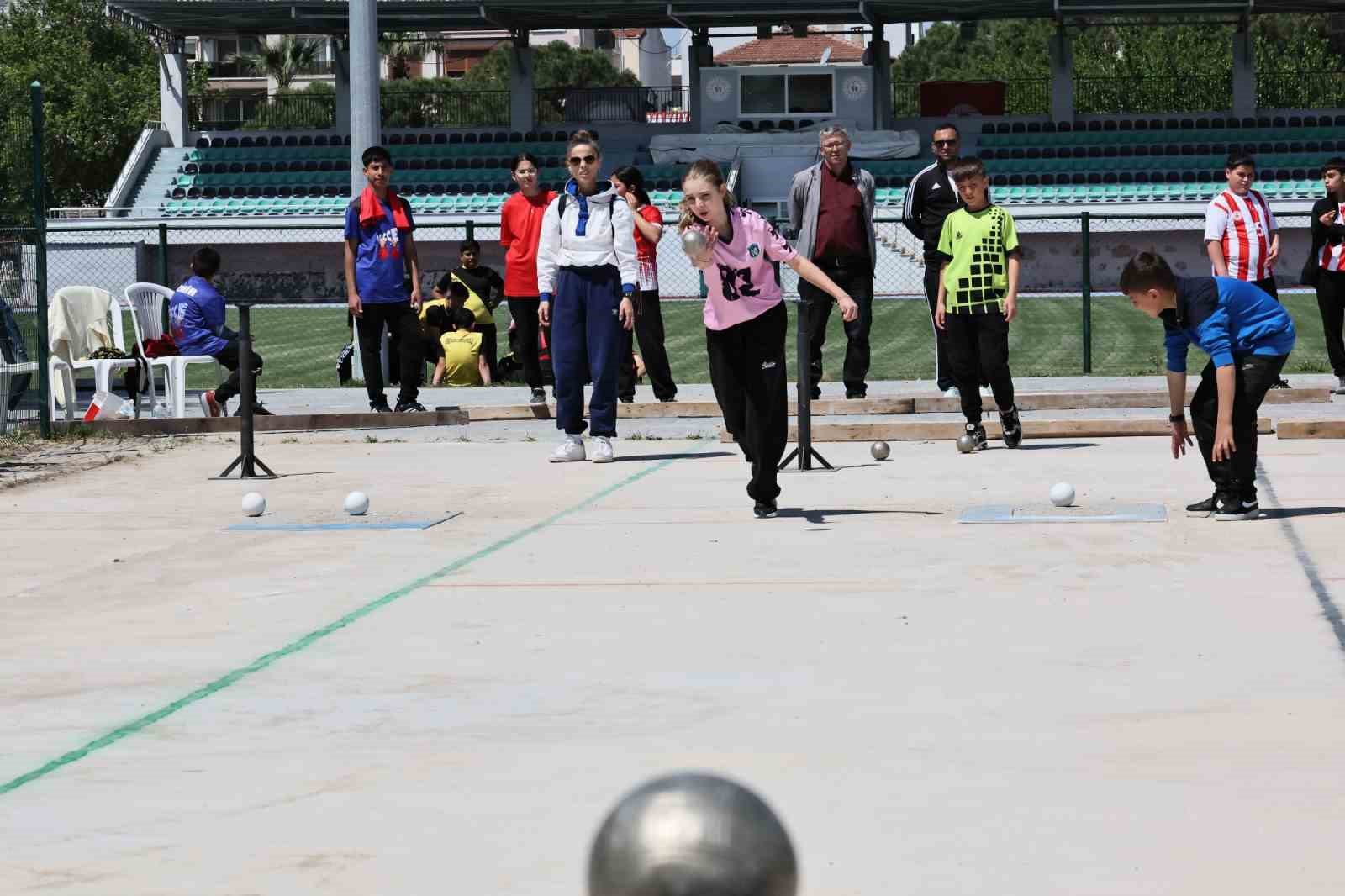 Manisa’da Okul Sporları Bocce Grup müsabakaları başladı
