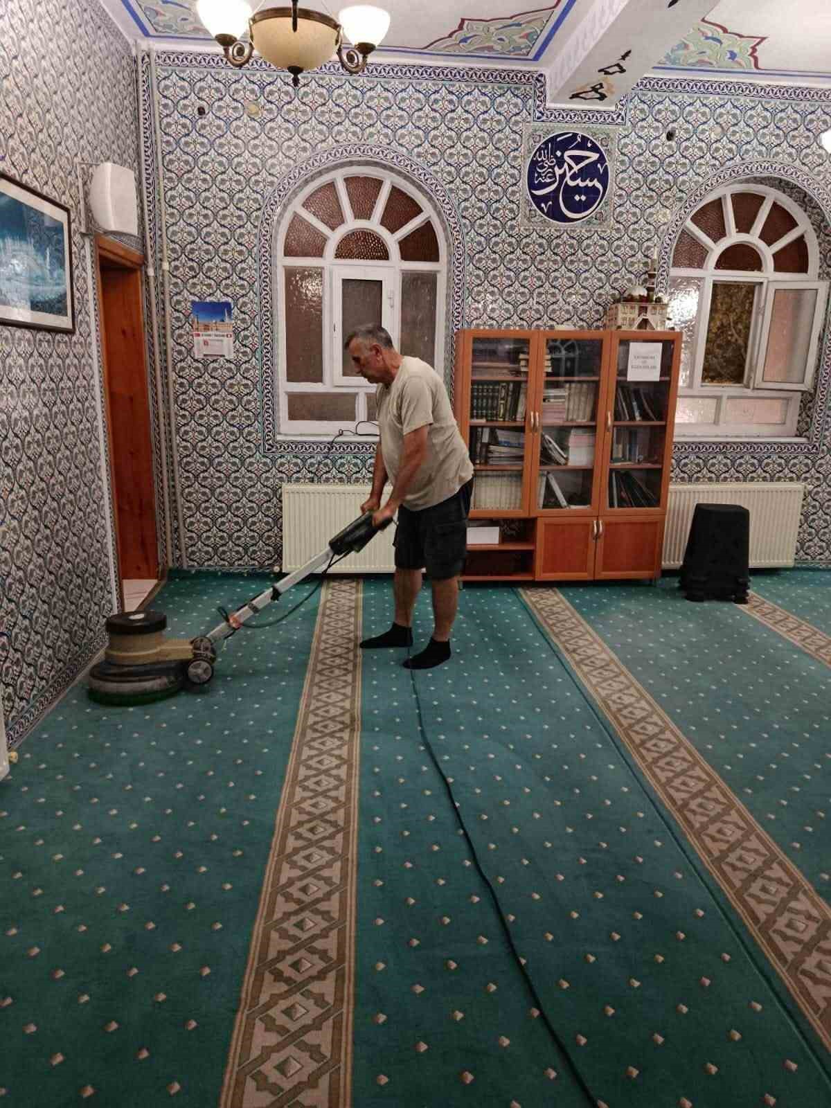 Marmara Adaları’nda camiler kış sezonuna hazırlanıyor
