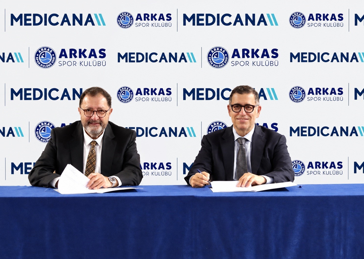 Medicana yeni sezonda da Arkas Spor Kulübü’nün yanında
