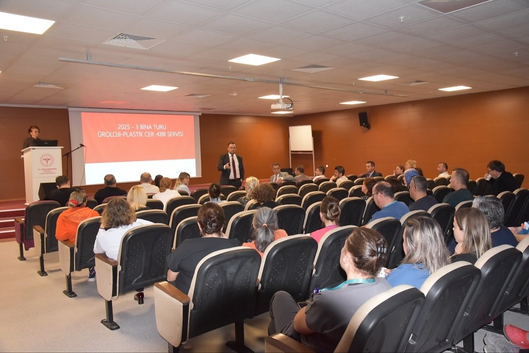 Mehmet Akif Ersoy Devlet Hastanesi’nde tesis ve hasta güvenliği konuşuldu
