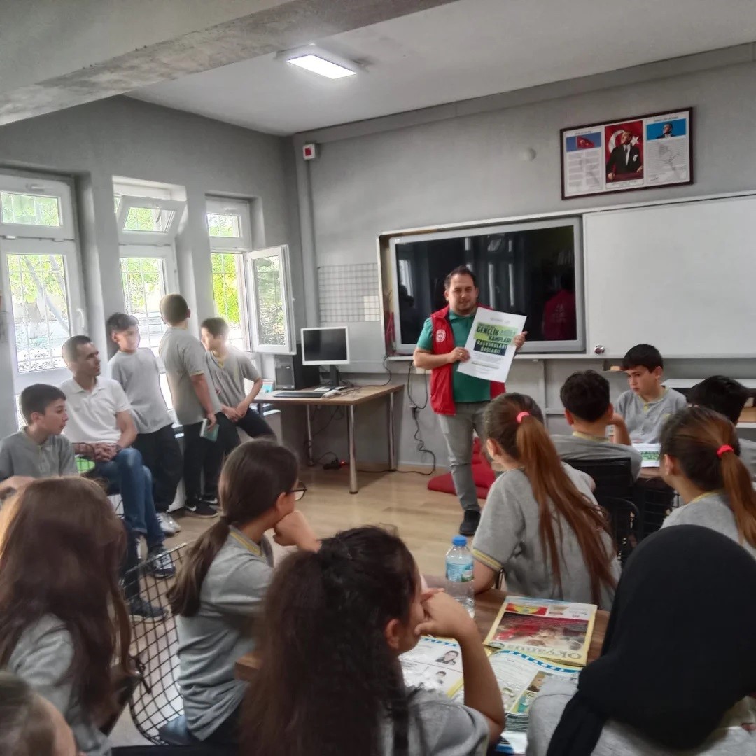Menteşe’de gençlik ateşi yakıldı
