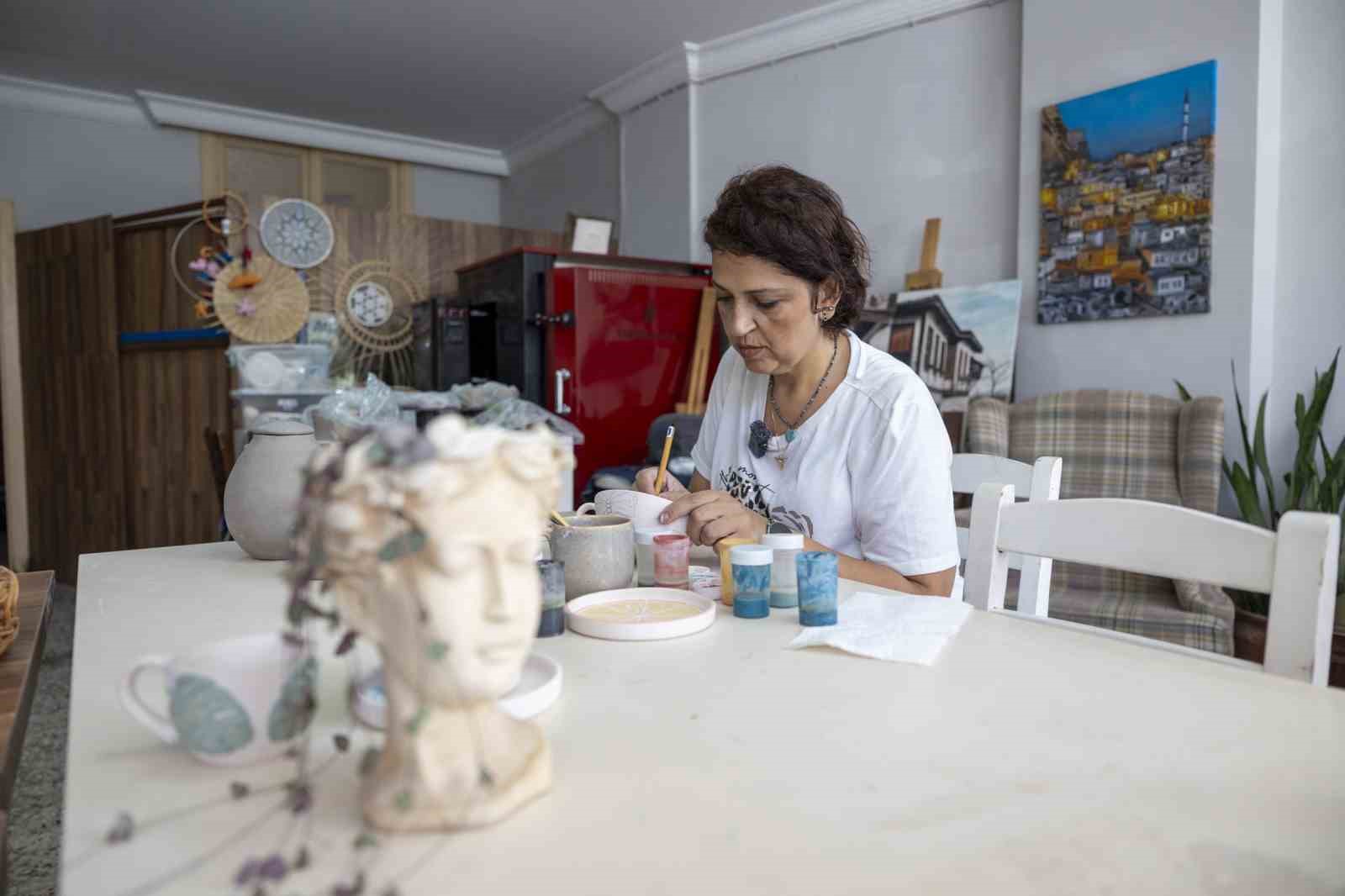 Mersin’de üretici kadın stantları, el emeğine değer katıyor
