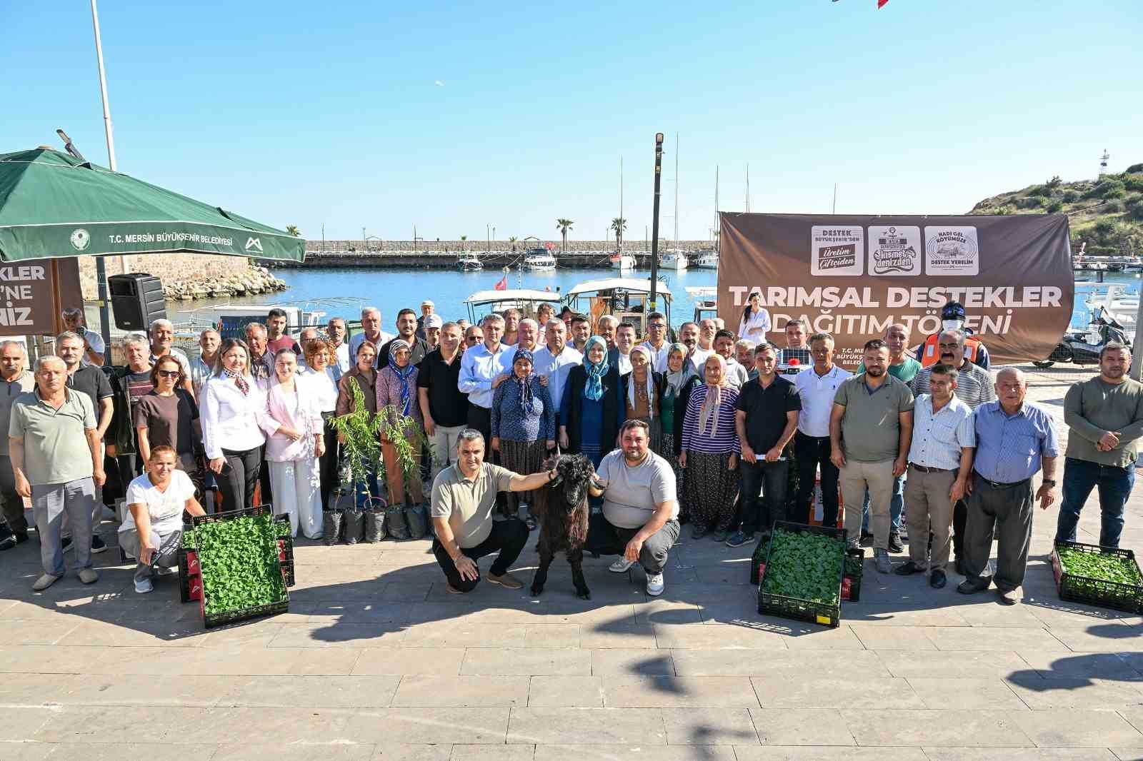 Mersin’de üreticilere makine, fide ve hayvan desteği
