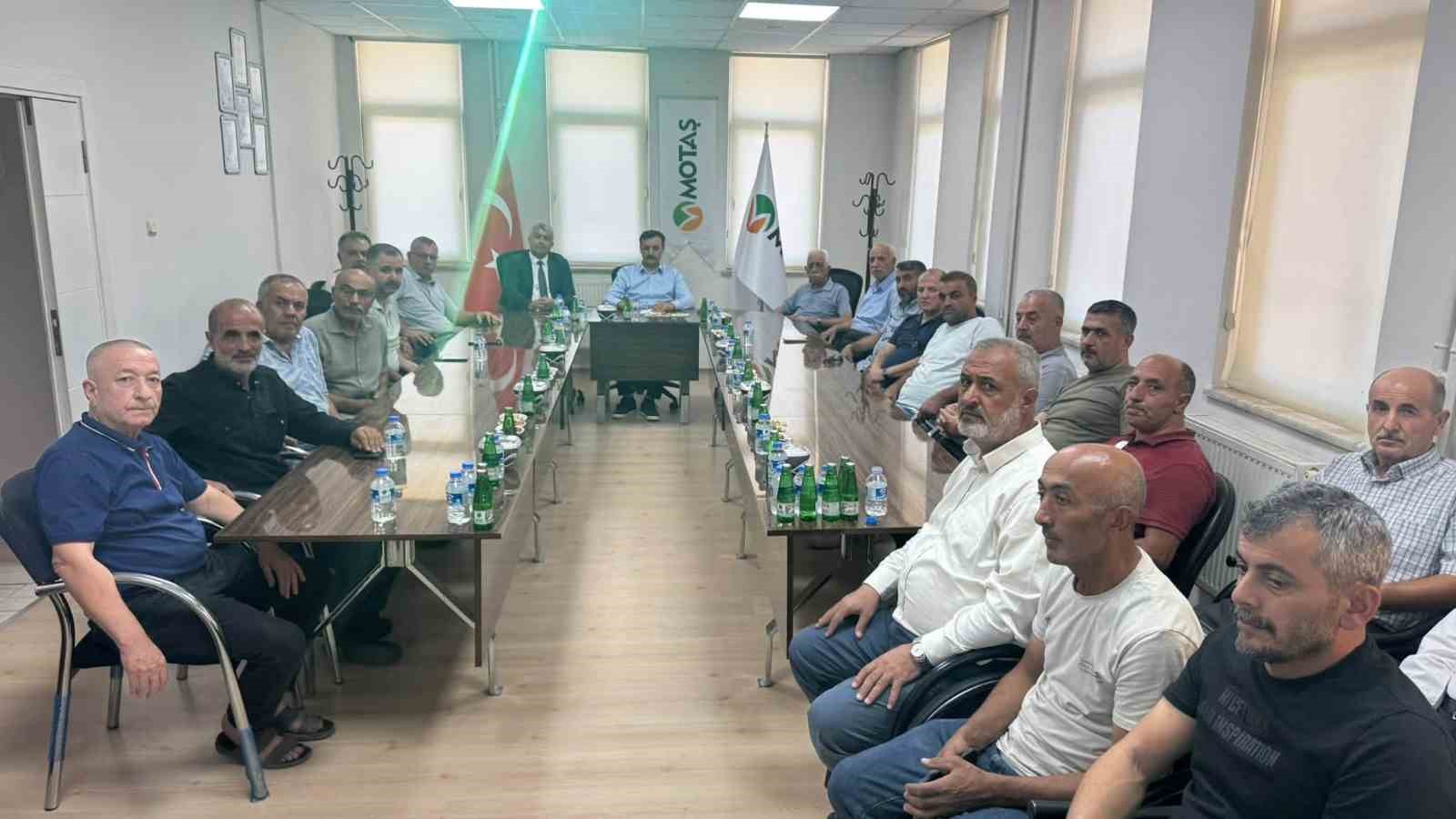 Minibüsçü esnafıyla ulaşım düzenlemeleri görüşüldü
