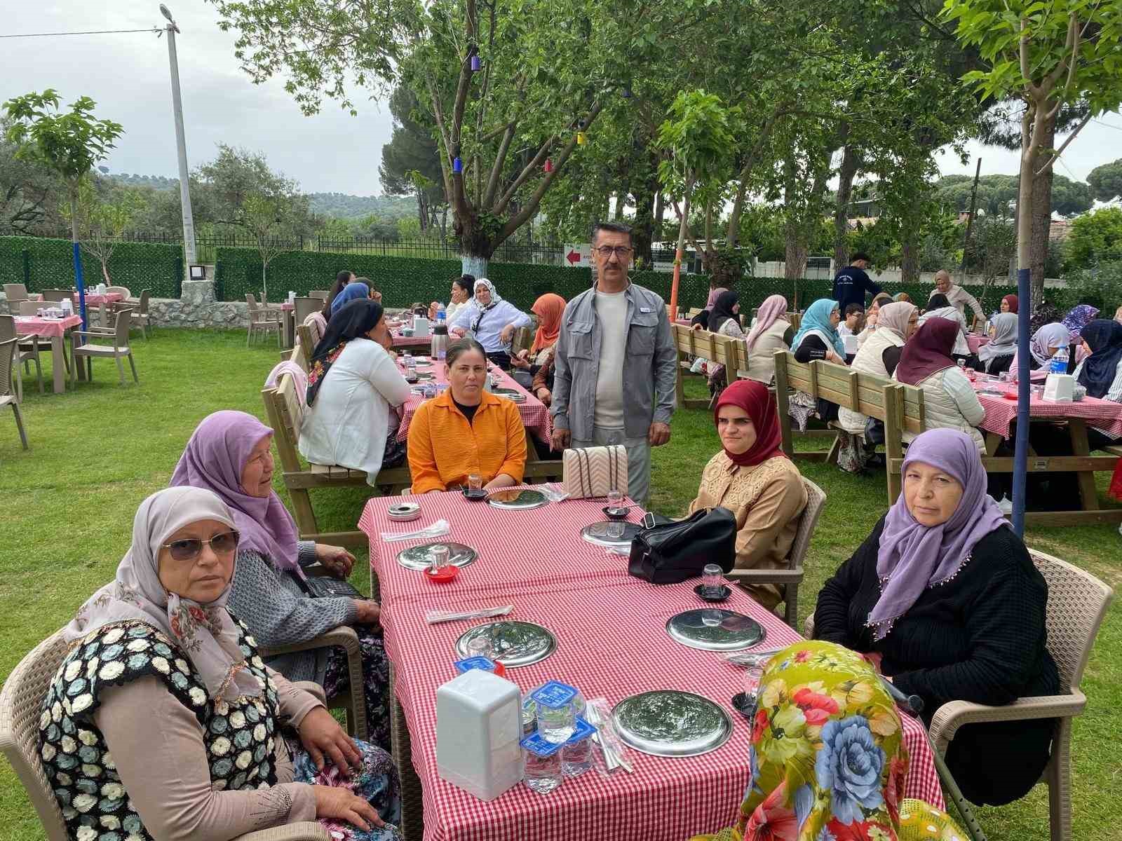 Muhtar Yavuz’dan Anneler Günü’nde anlamlı buluşma
