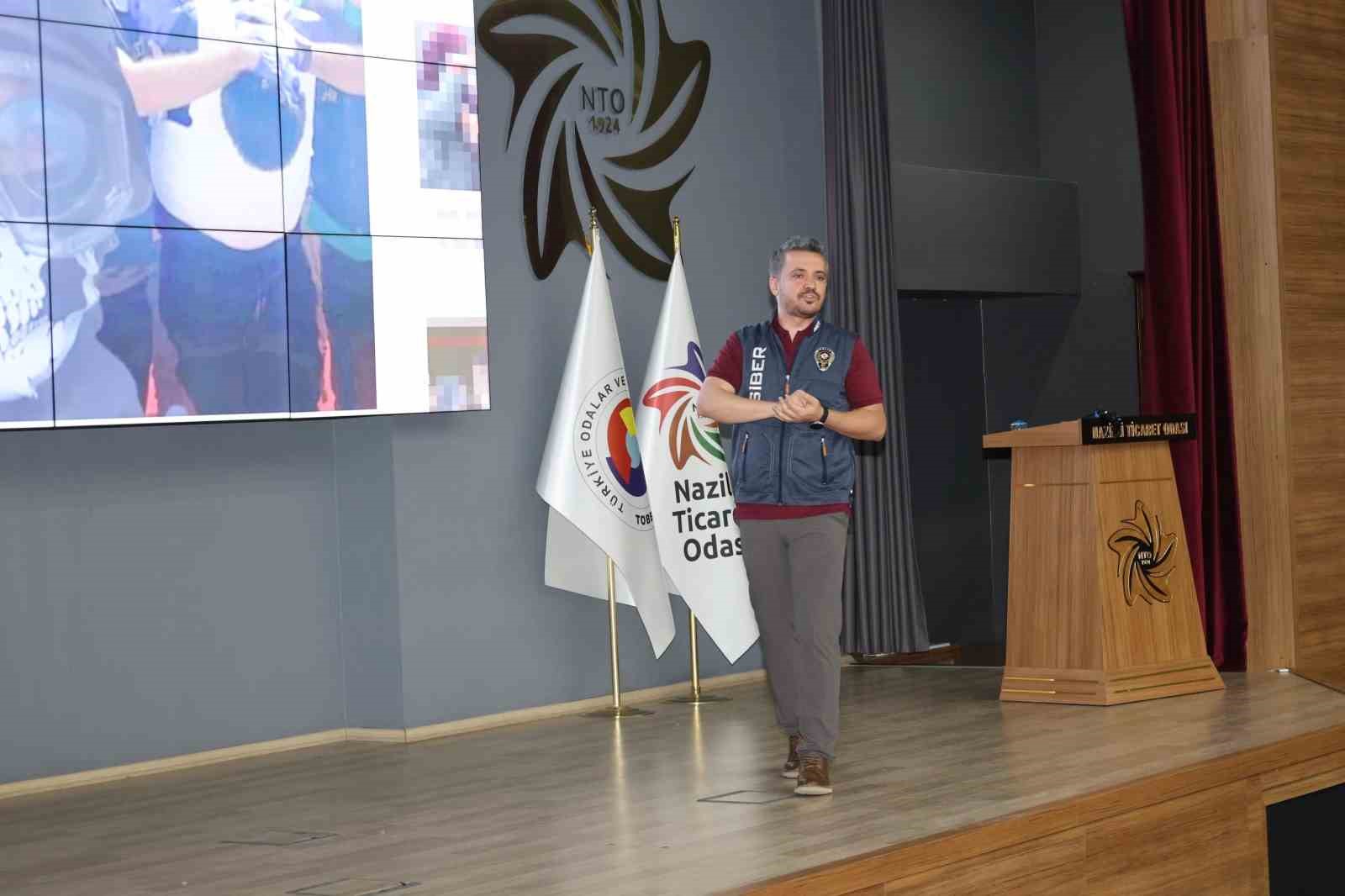 Nazilli’de eğitimcilere siber güvenlik semineri
