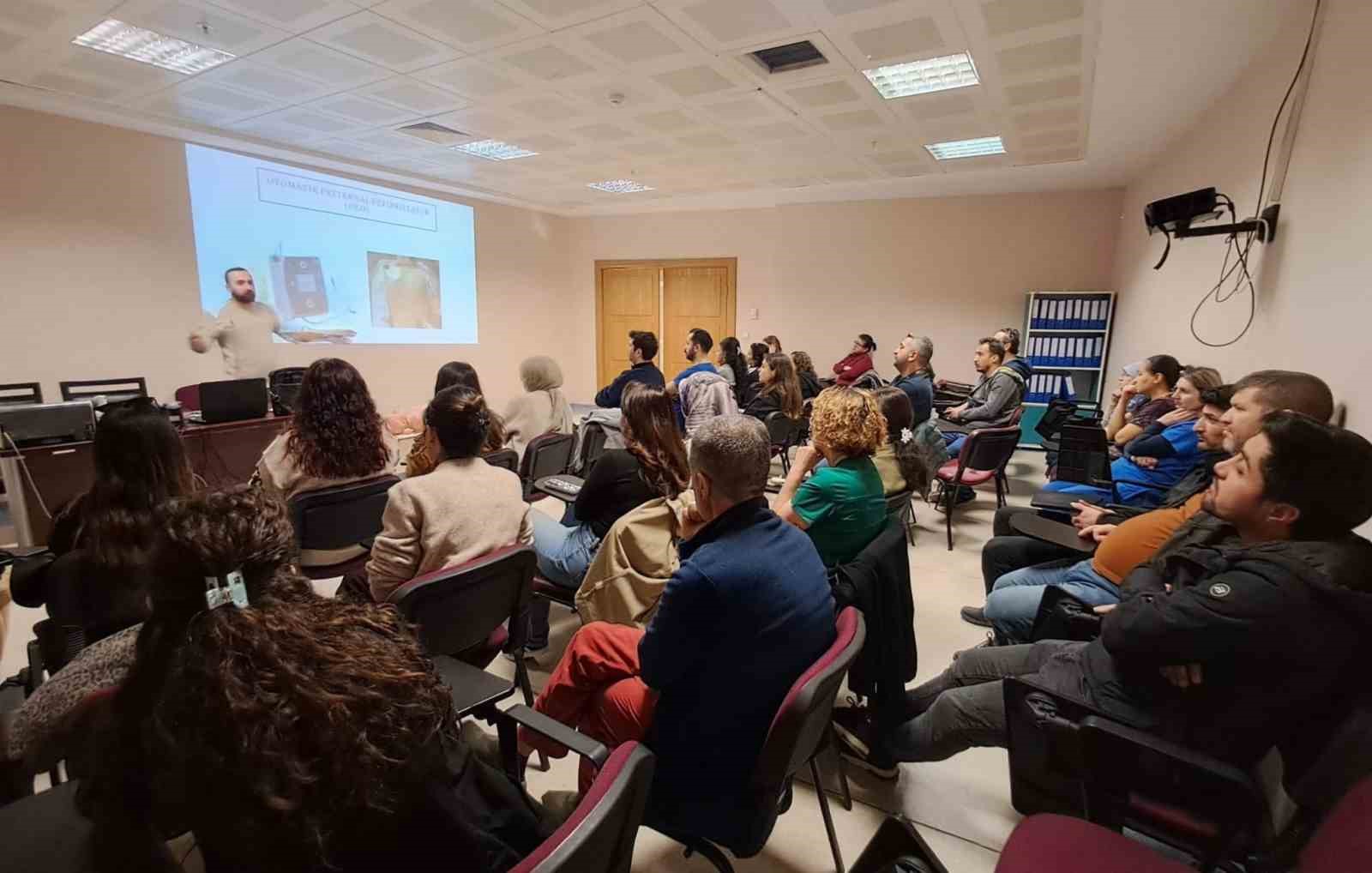 Nazilli’de sağlık personeline "Yaşam Desteği ve Triyaj" eğitimi
