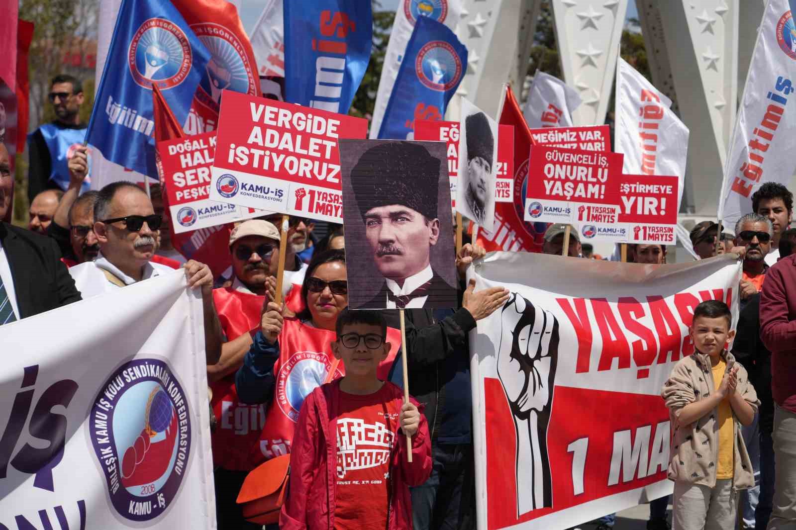 Niğde’de 1 Mayıs Emek ve Dayanışma Günü coşkuyla kutlandı
