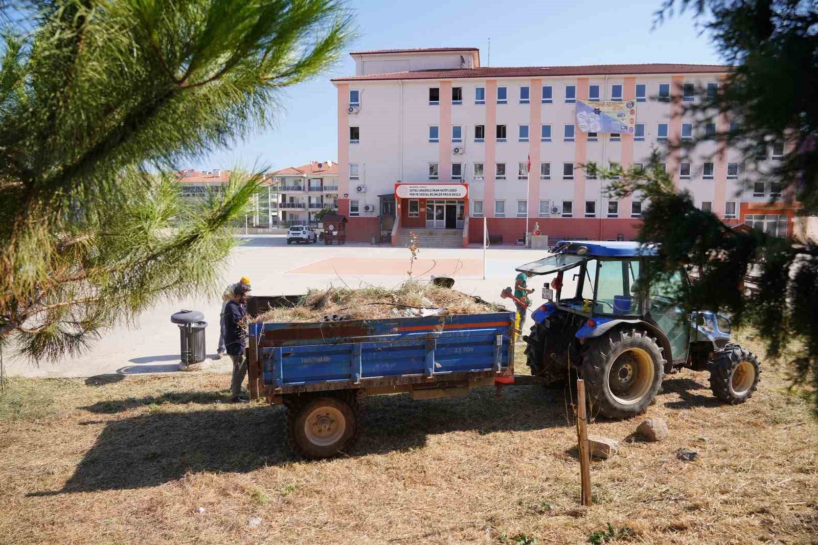 Okullar açılmadan kapsamlı temizlik

