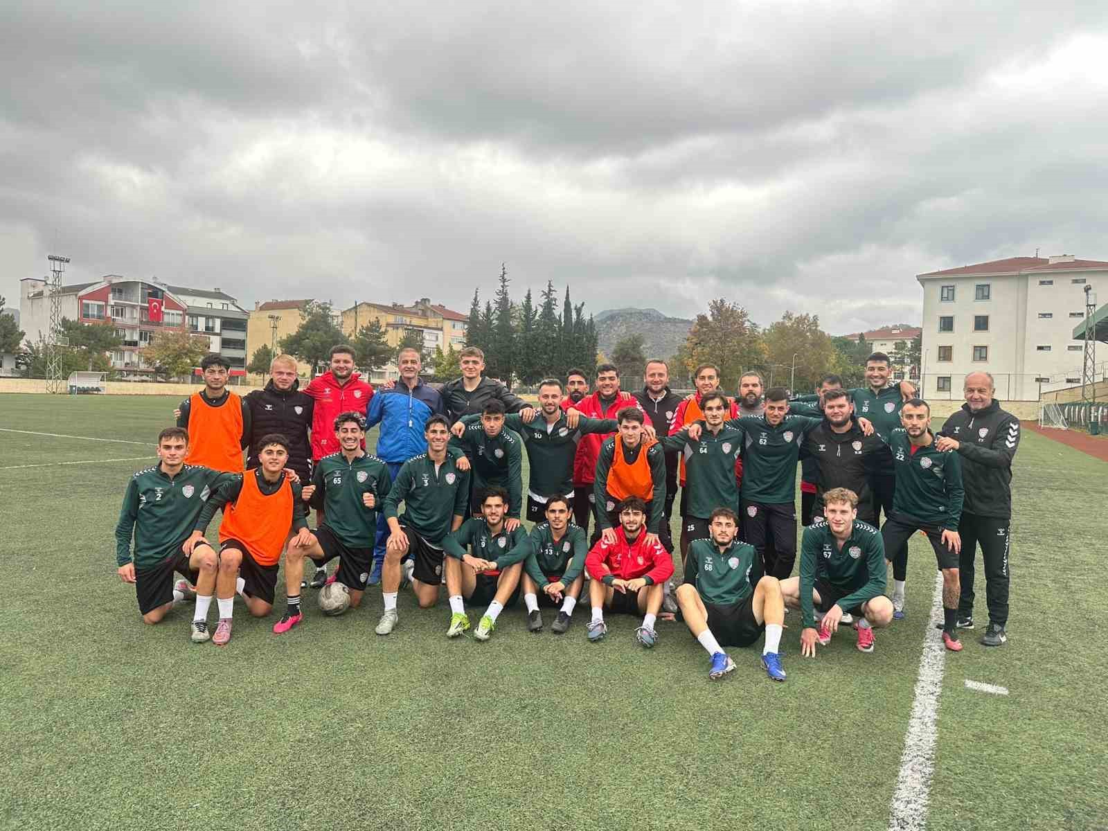 Osmanelispor, yarın oynayacağı zorlu maçın hazırlıklarını tamamladı
