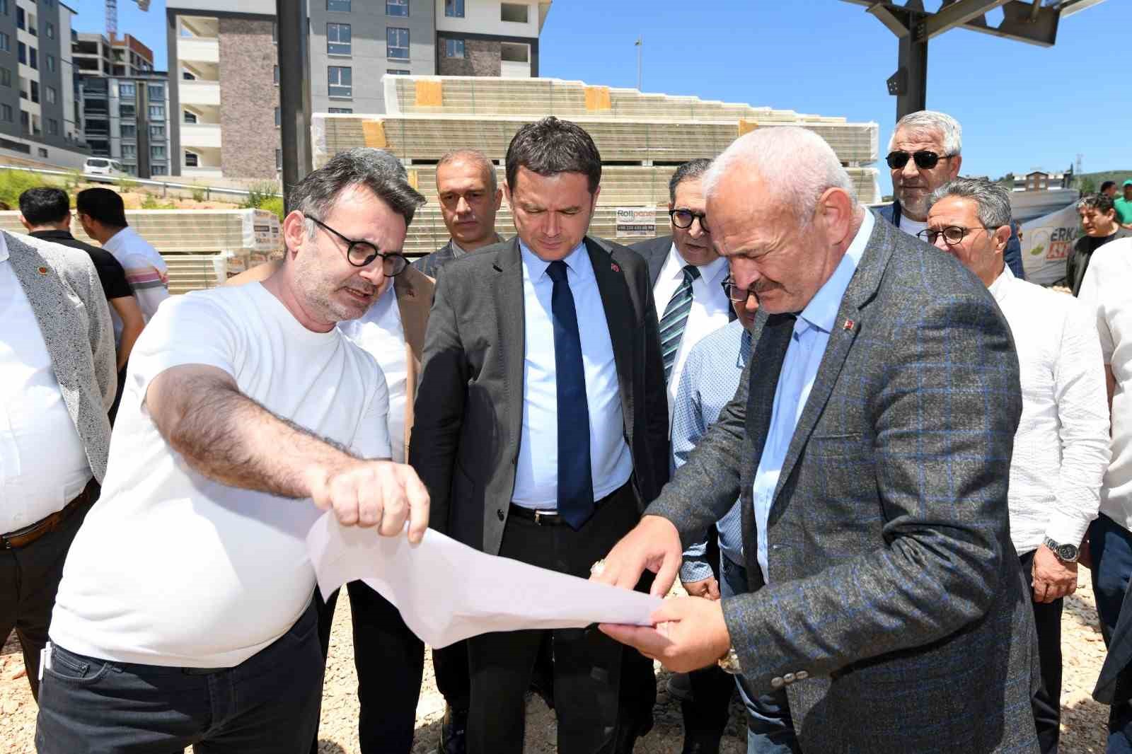 Osmangazi yeni modern pazar alanına kavuşmak için gün sayıyor
