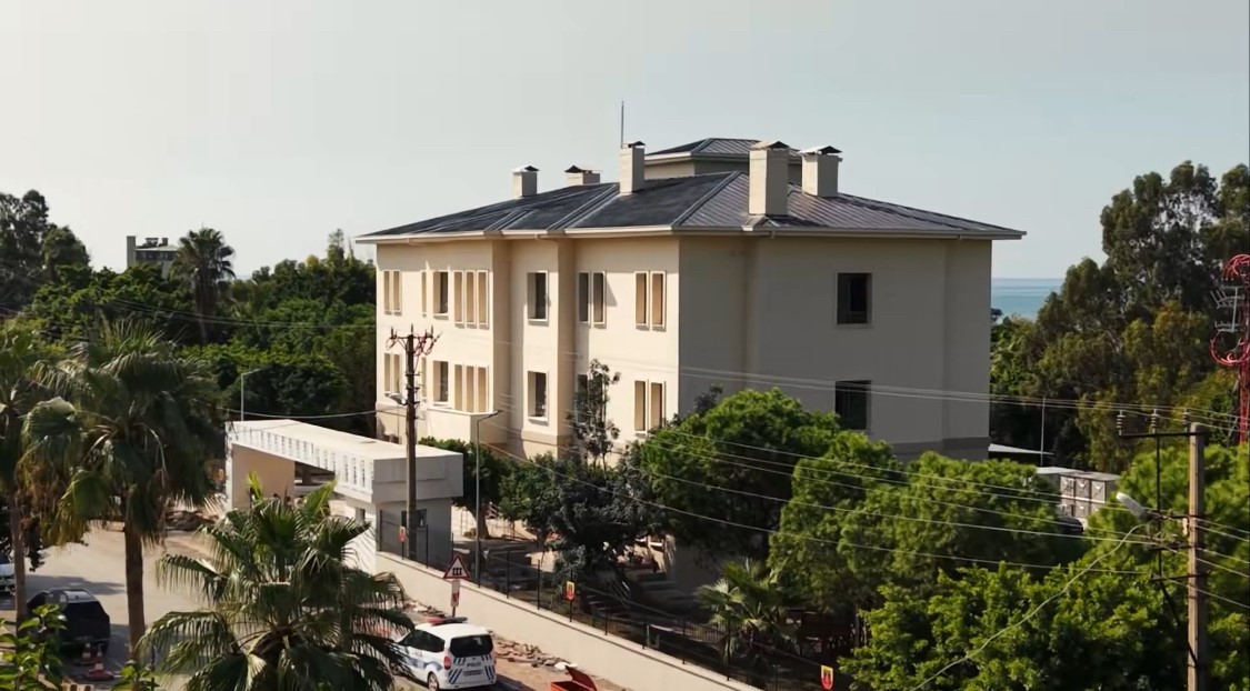 Payas ilçe jandarma komutanlığı  binasında sona yaklaşıldı
