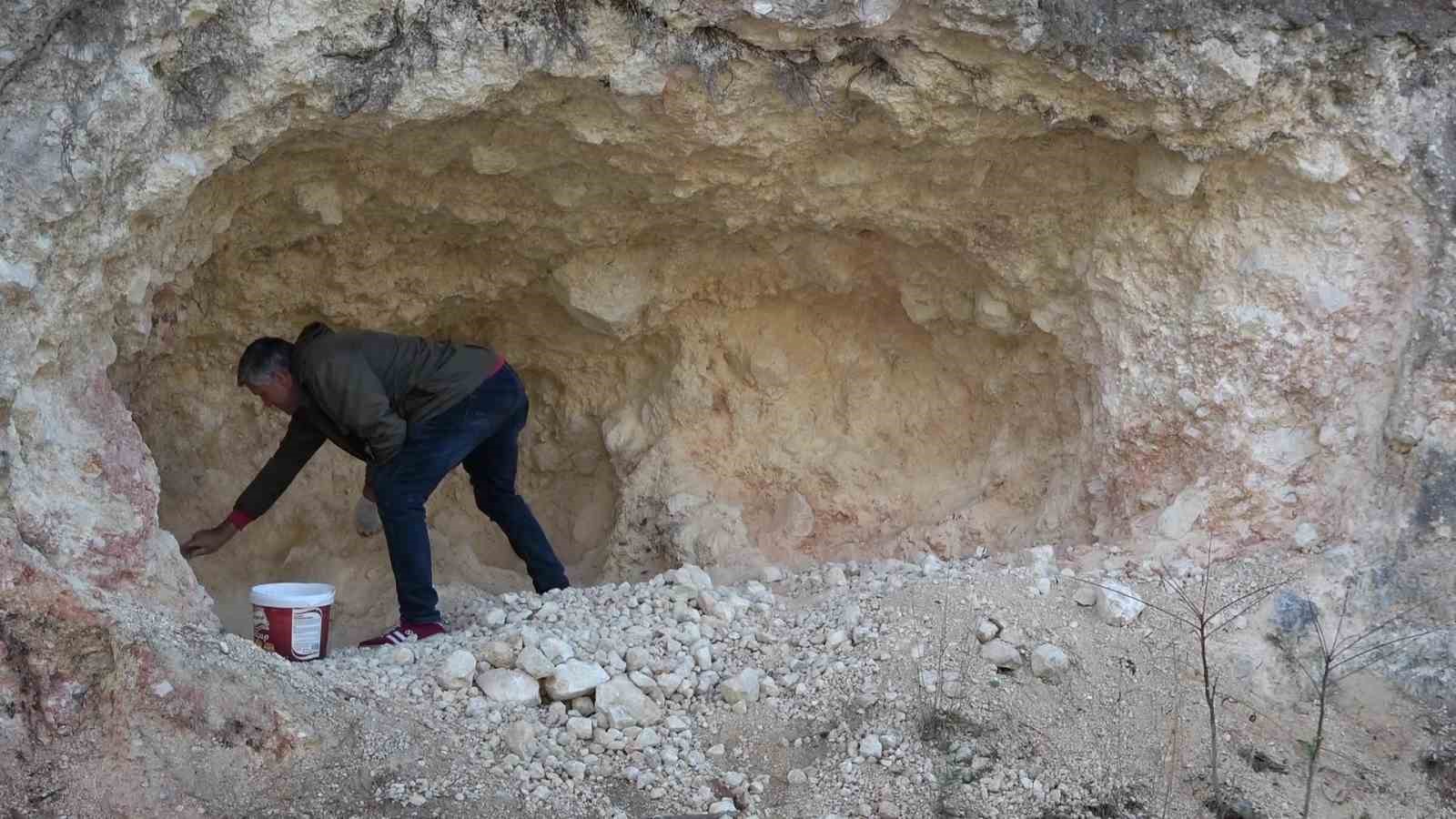 Pekmez için dağları deliyorlar
