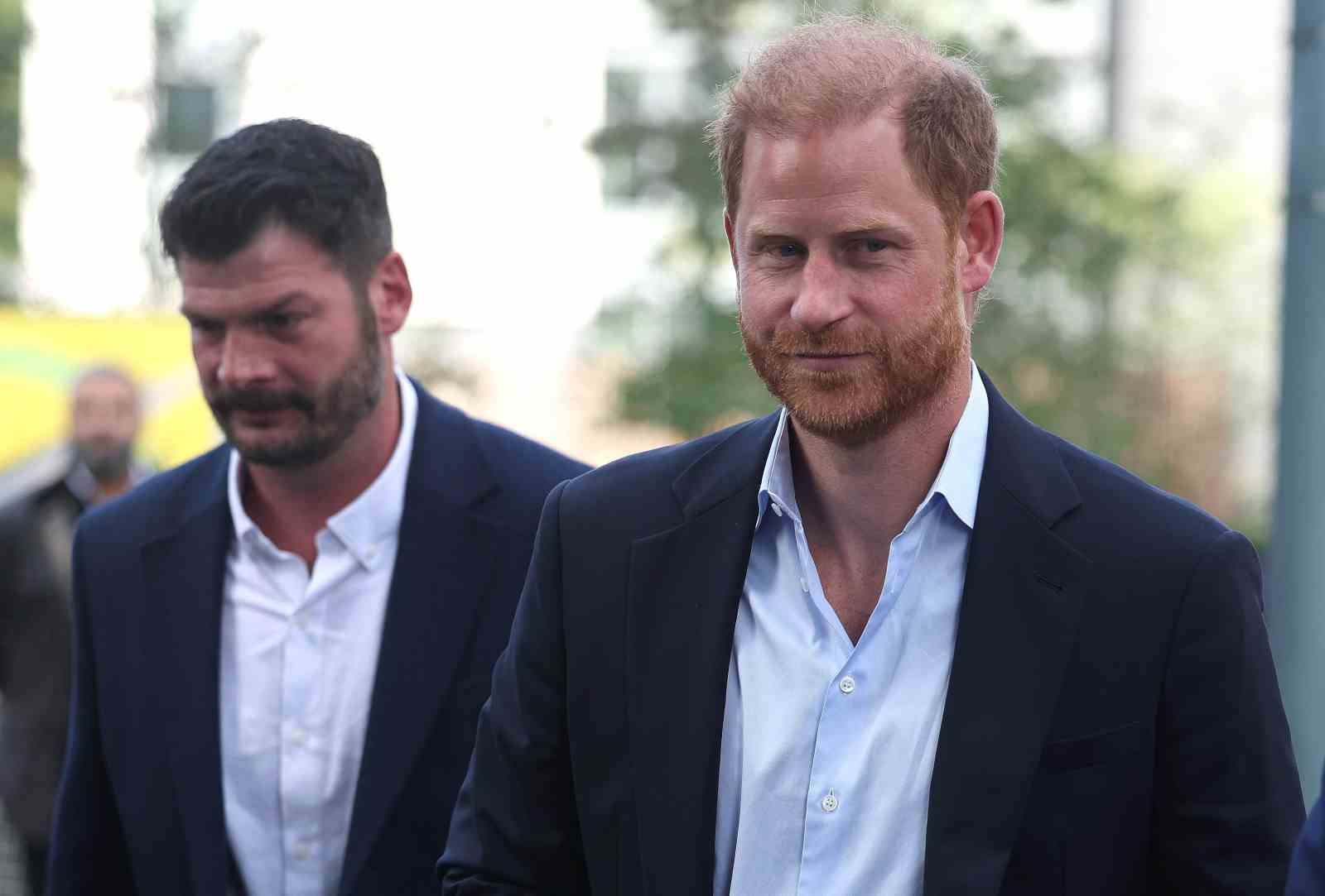 Prens Harry, 18 ay aradan sonra babası Kral III. Charles ile görüştü
