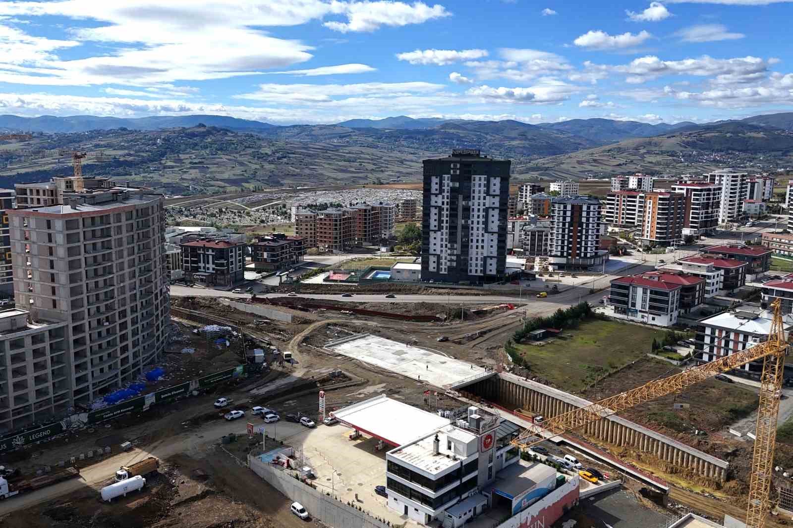 RTE Bulvarı’nda 3. şeridin inşası başladı
