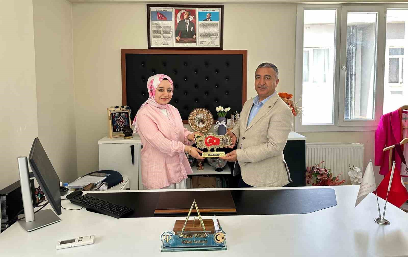 Sağlık-Sen sosyal hizmet çalışanlarının sorunlarını masaya yatırdı

