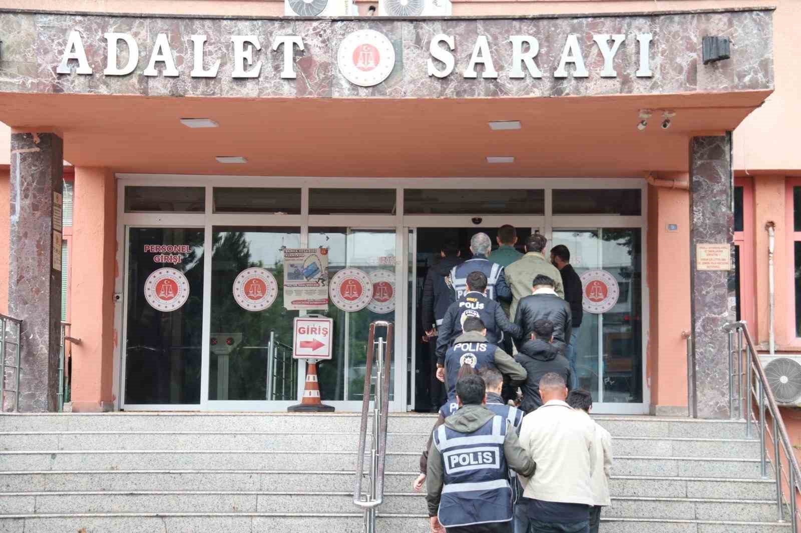 Sahte yatırım vaadiyle dolandırıcılık yapan çete çökertildi: 18 tutuklama
