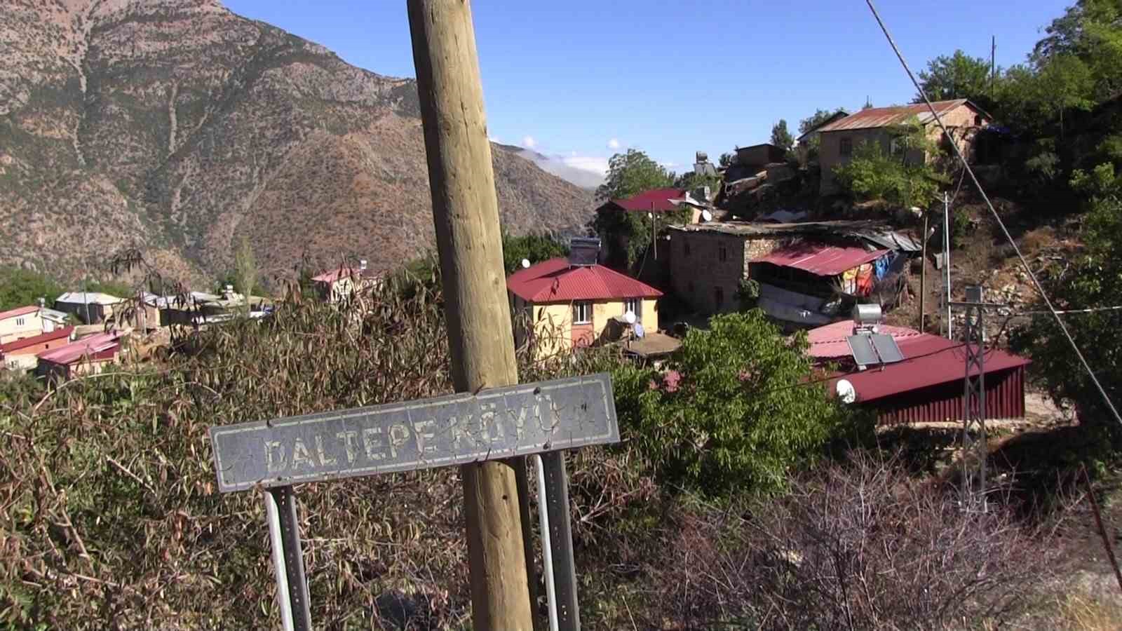 Siirt’te terör örgütü PKK’nın katlettiği 37 kiş törenle anıldı
