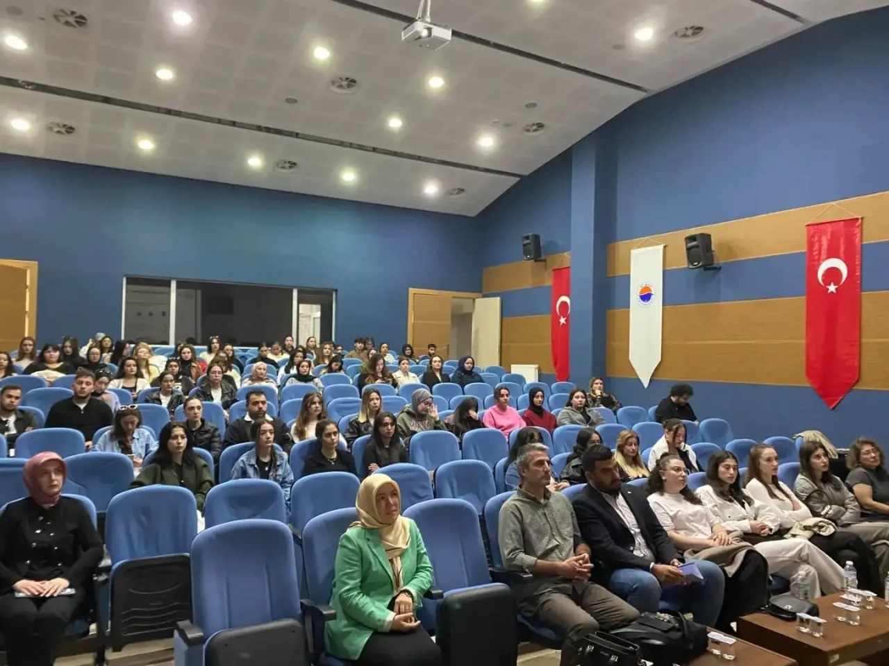 Sinop’ta gençler sağlıklı ilişkiler konusunda bilinçlendirildi

