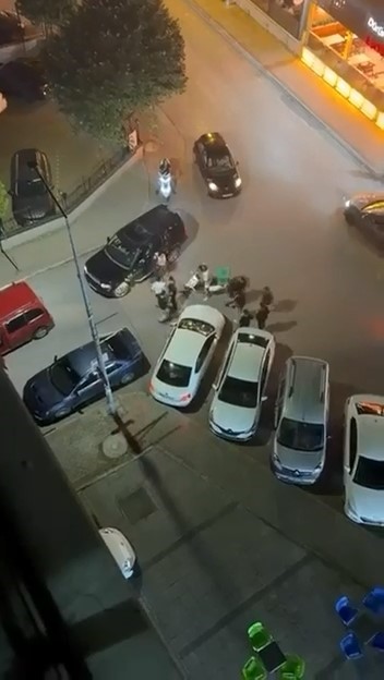 "Sinyal ver" diye bağırdı, sözlü tartışma kameraya yansıdı
