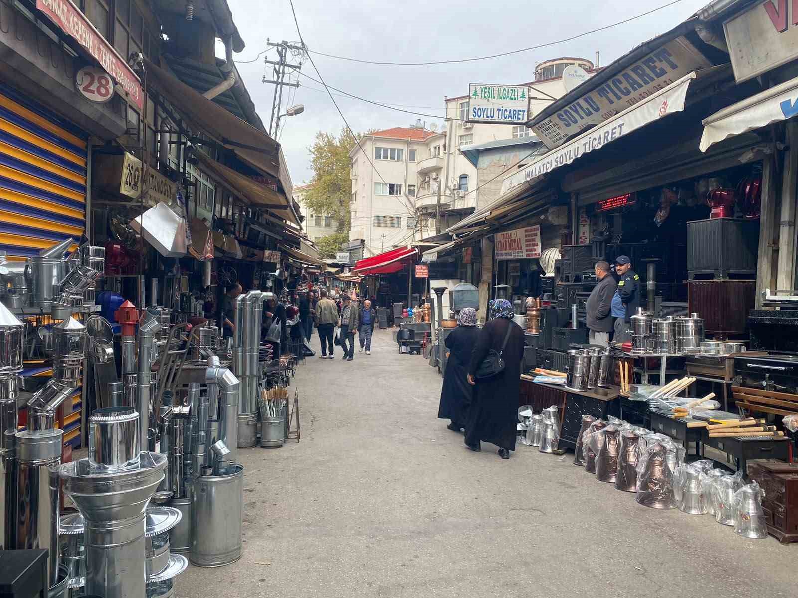 Sobacılar Çarşısı’nda kış hareketliliği: Sobalar 5 bin liradan başlıyor
