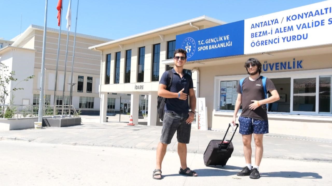 Son dört yılda 628 bin genç yurtlarda ücretsiz konakladı
