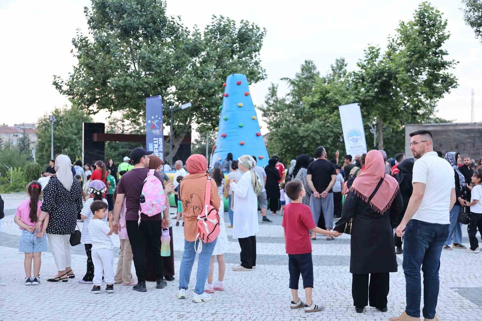 Spor A.Ş. çocuklarla Hacılar’da buluştu
