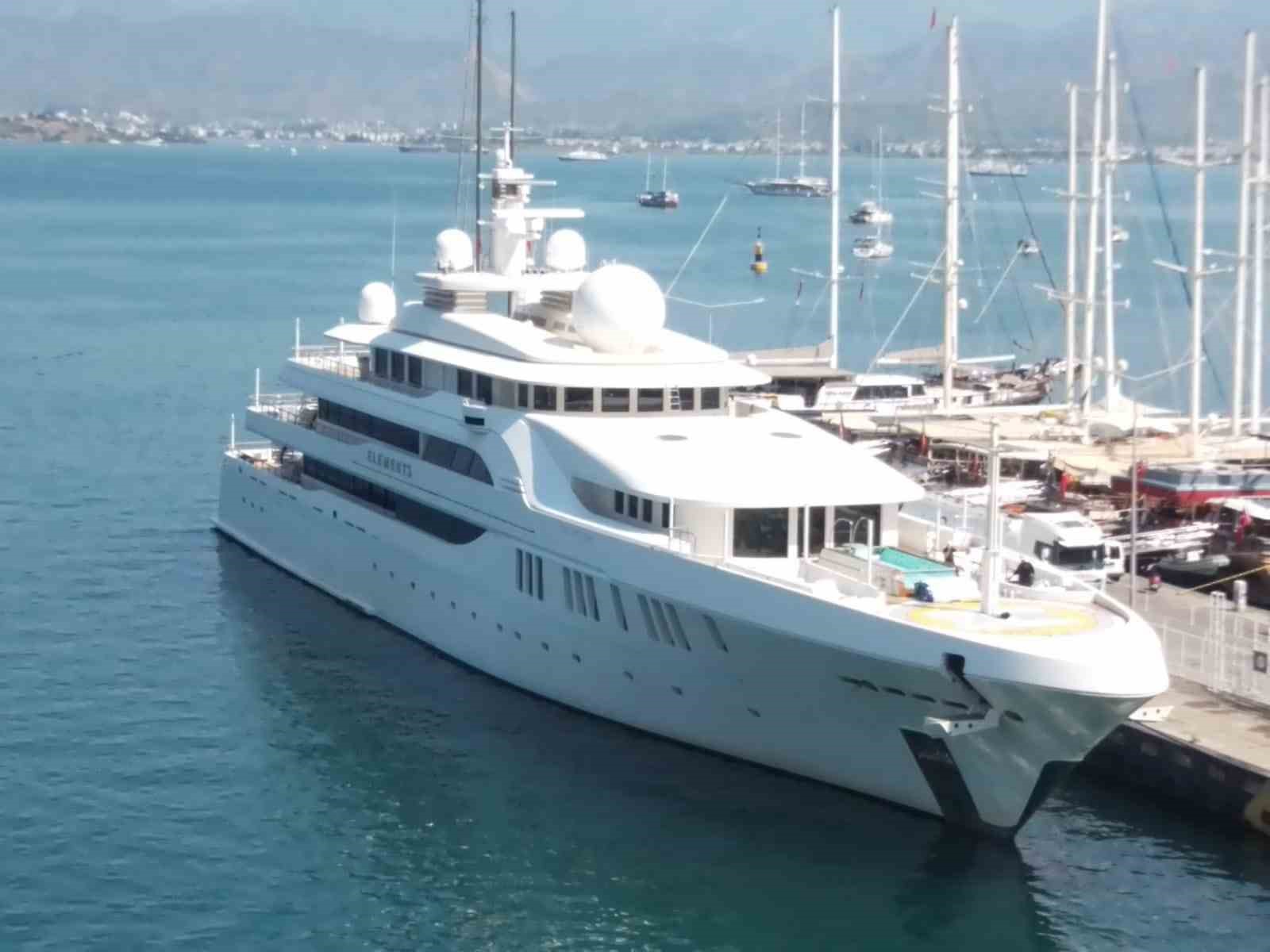 Suudi milyarderin 125 milyon dolarlık mega yatı Fethiye’de 100 ton akaryakıt aldı
