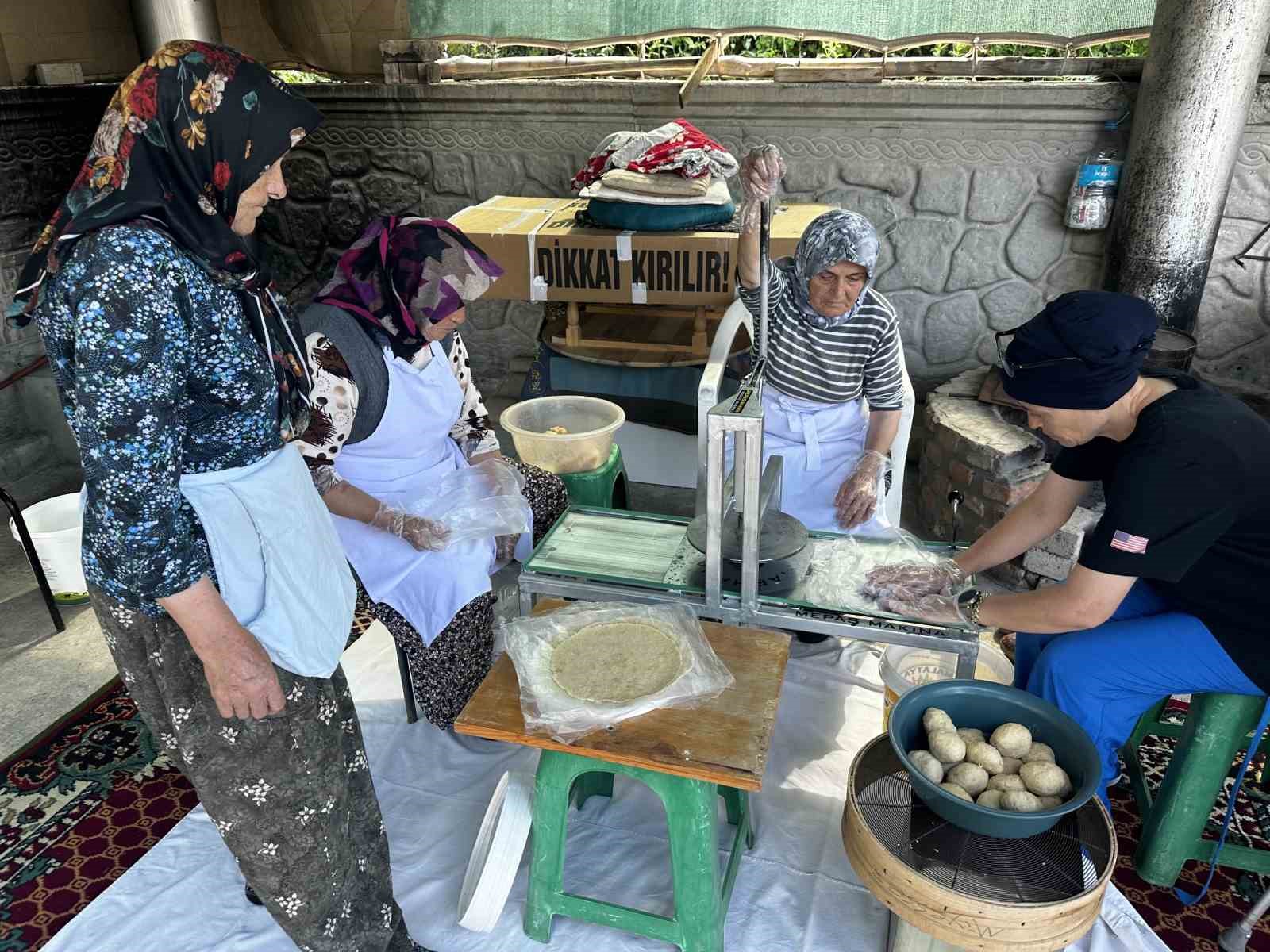 Tarihi değirmen kadınların emeğiyle üretim merkezine dönüştü
